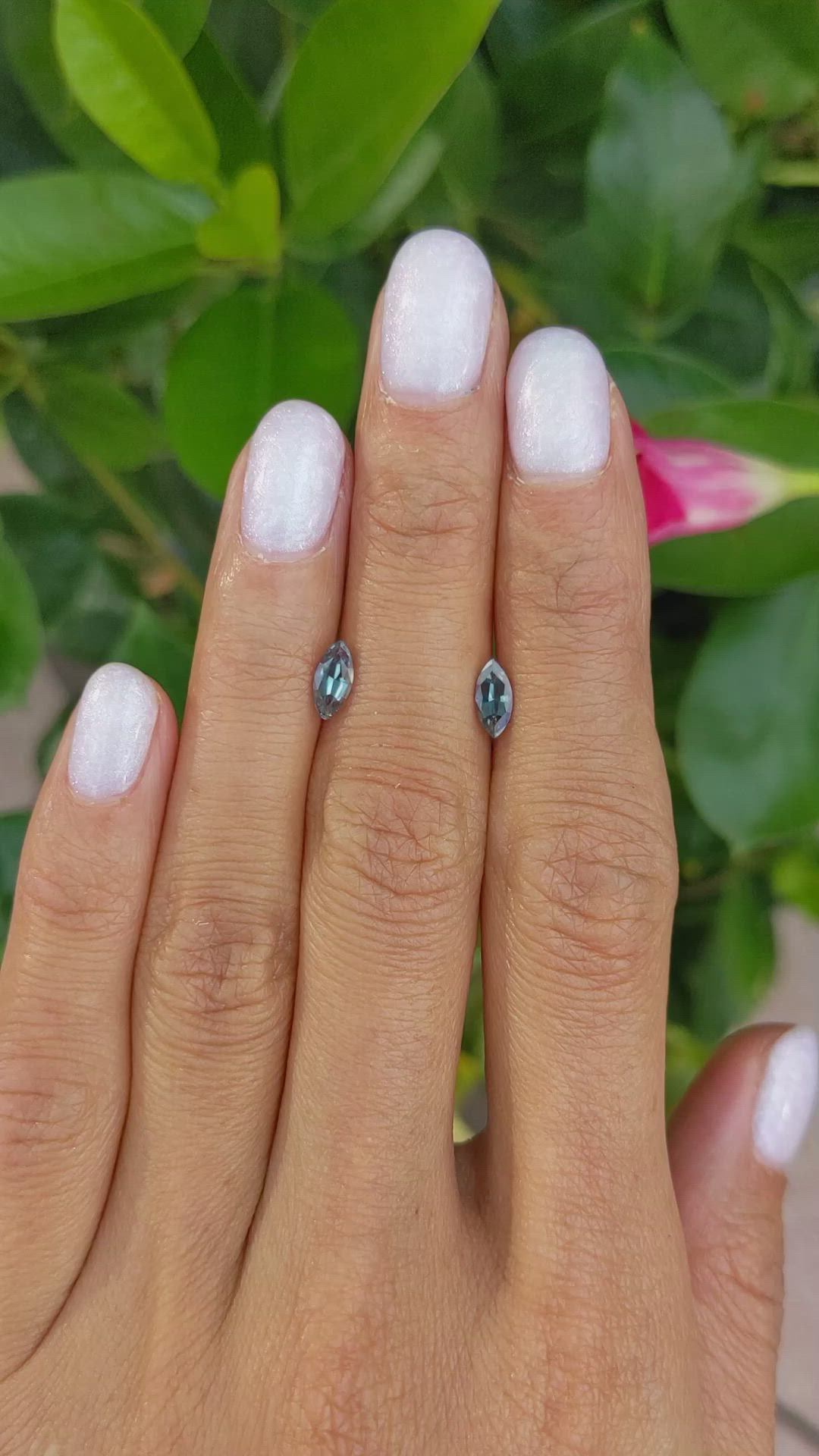 0.93&nbsp;Ct.Tw.Total Carat Weight Alexandrite Pair from Brazil Size Video