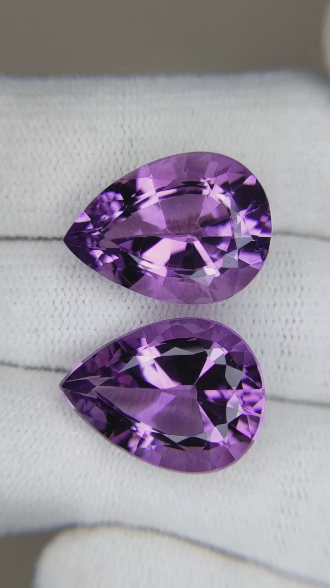 20.31&nbsp;Ct.Tw.Total Carat Weight Amethyst Pair from Brazil Size Video