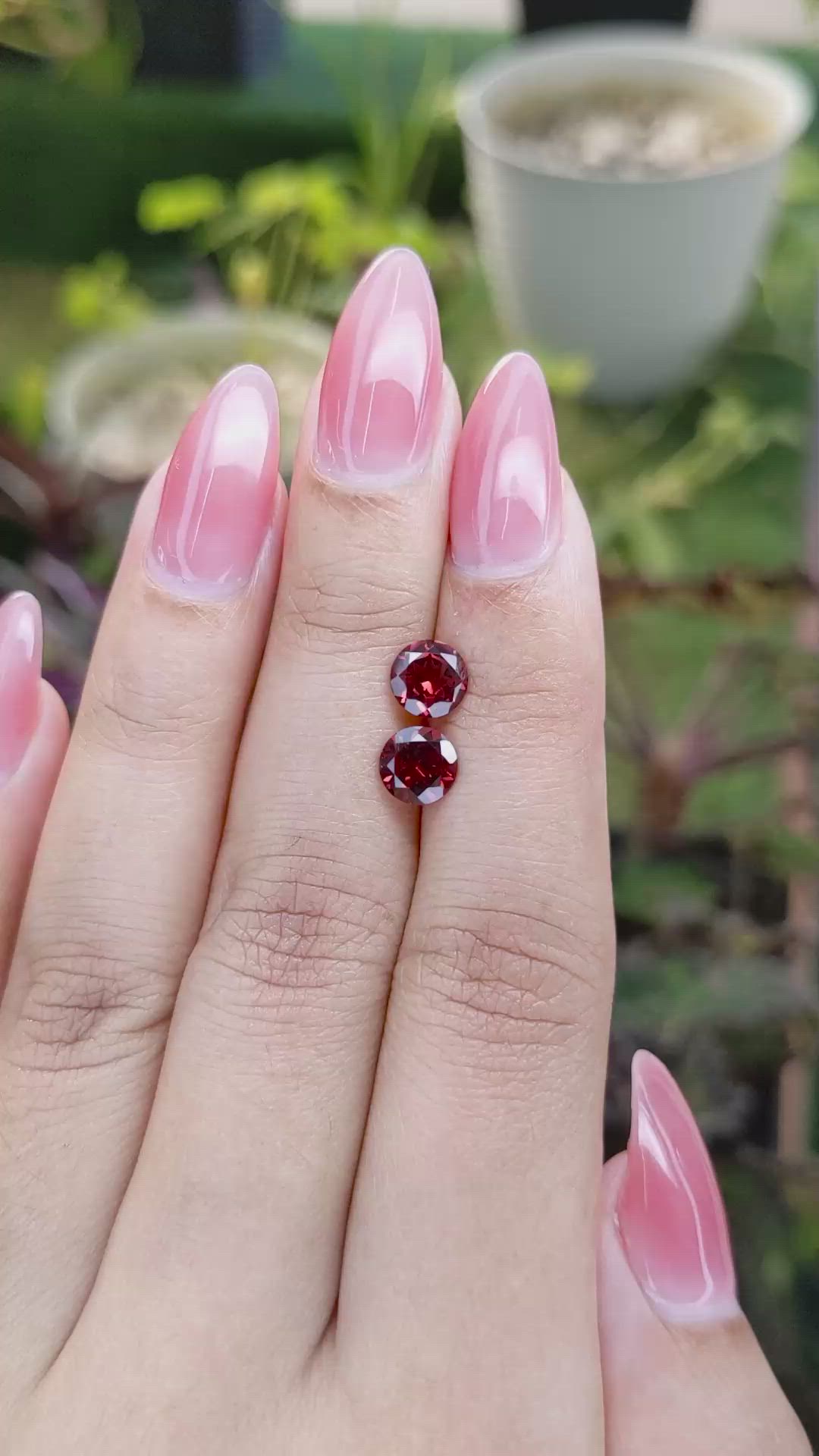 1.84&nbsp;Ct.Tw.Total Carat Weight Garnet Pair from Ceylon (Sri Lanka) Size Video