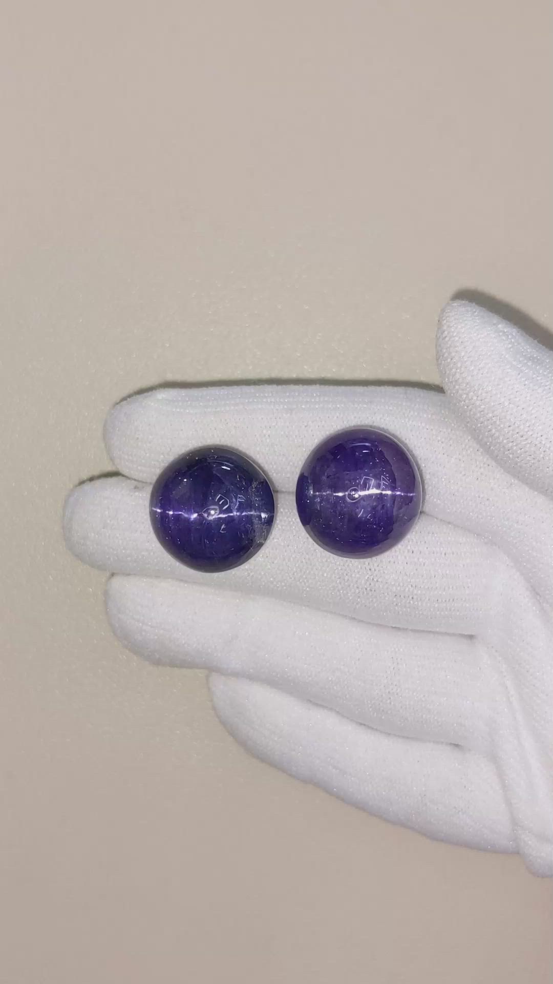 80.00&nbsp;Ct.Tw.Total Carat Weight Cabochon Tanzanite Pair from Tanzania Size Video