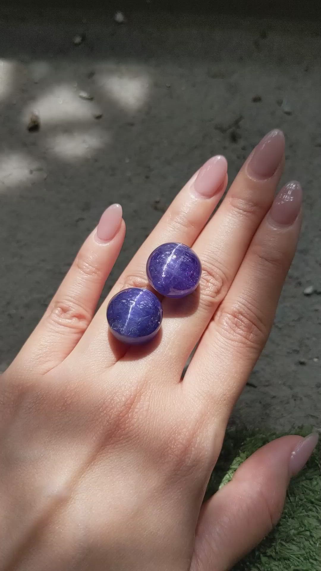 80.00&nbsp;Ct.Tw.Total Carat Weight Violetish Blue Cabochon Tanzanite Pair from Tanzania Size Video