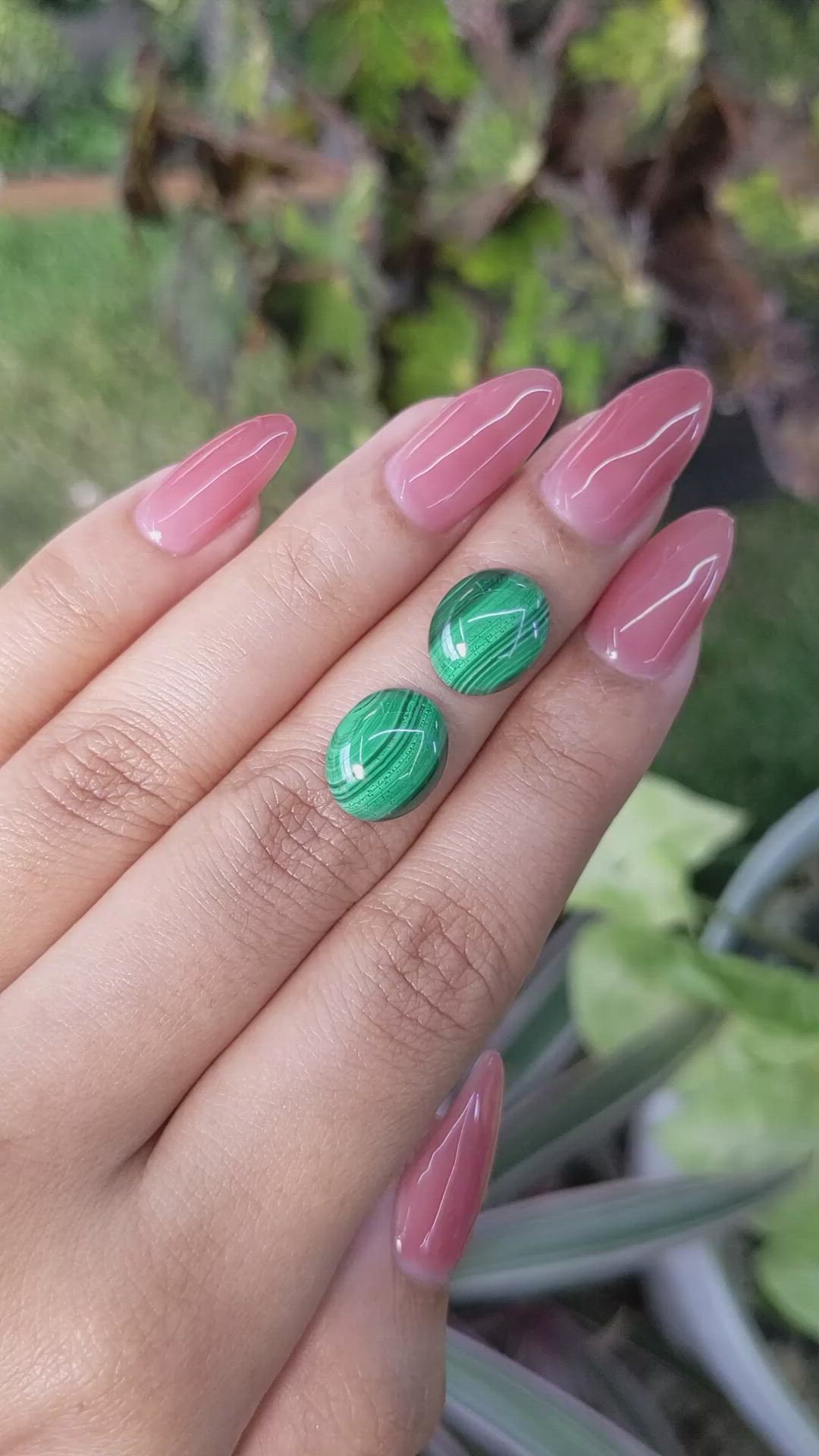 9.65&nbsp;Ct.Tw.Total Carat Weight Cabochon Malachite Pair from Russia Size Video