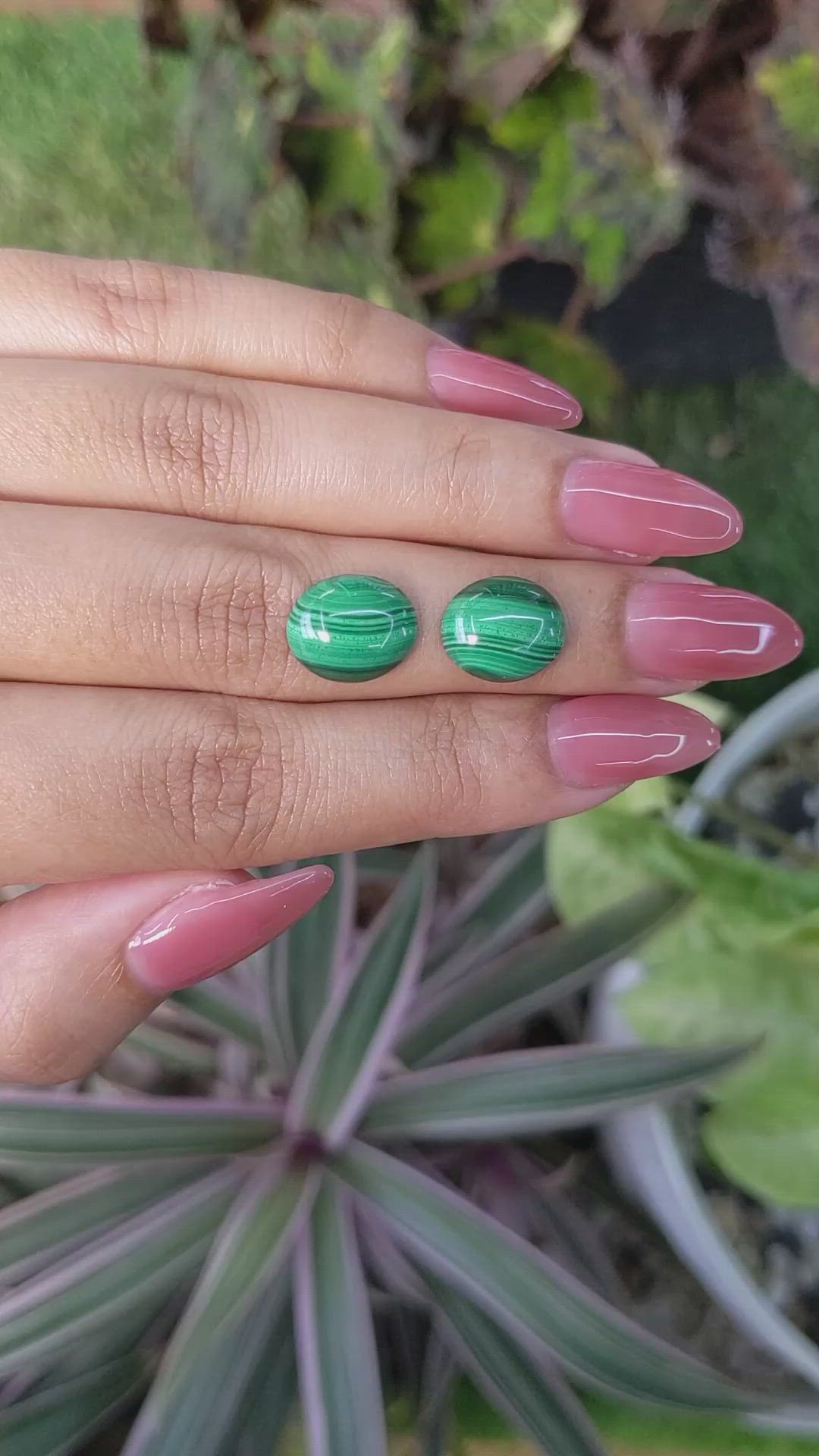 9.65&nbsp;Ct.Tw.Total Carat Weight Cabochon Malachite Pair from Russia Size Video