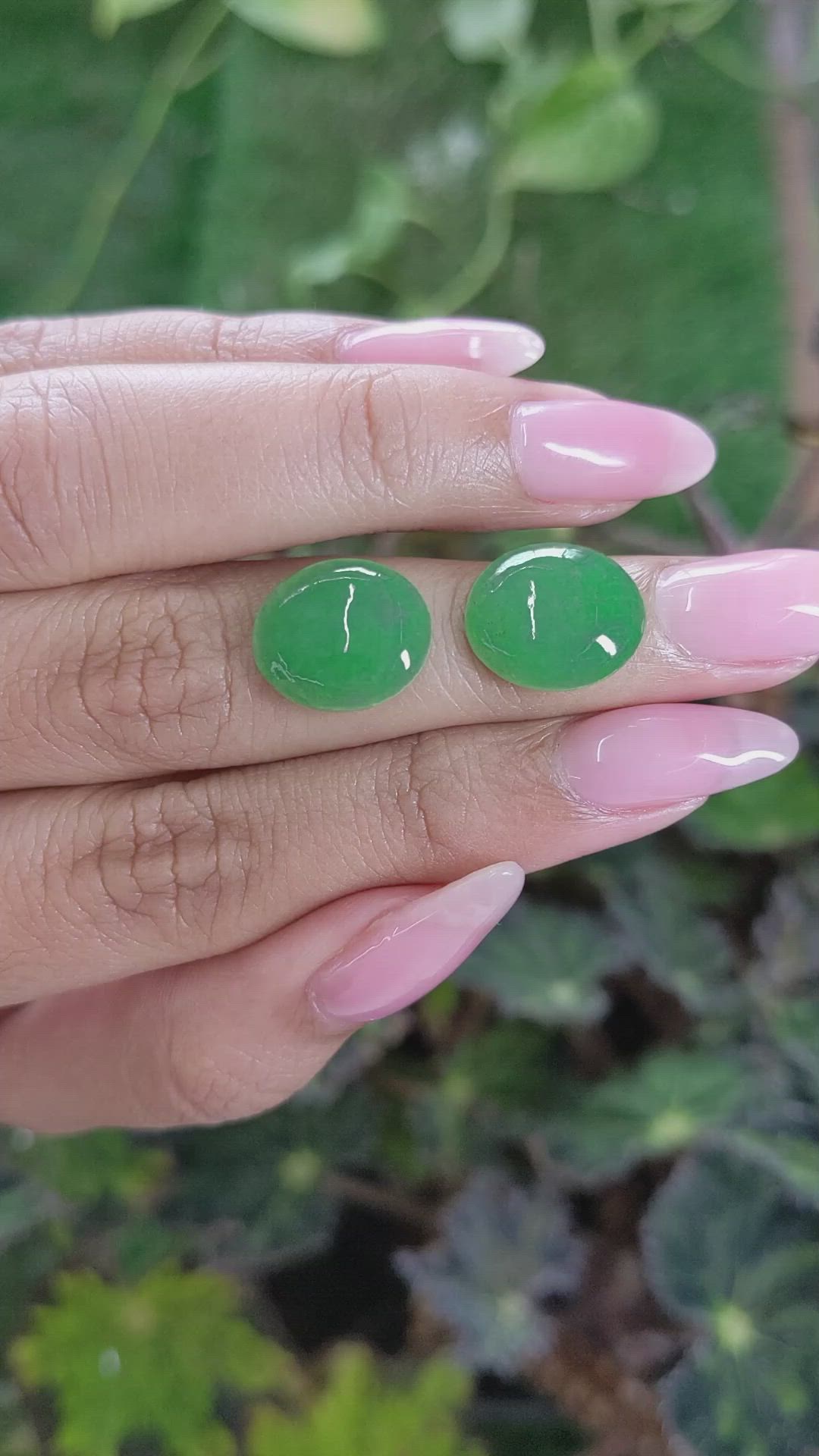 10.80&nbsp;Ct.Tw.Total Carat Weight Cabochon Jade Pair from Burma (Myanmar) Size Video