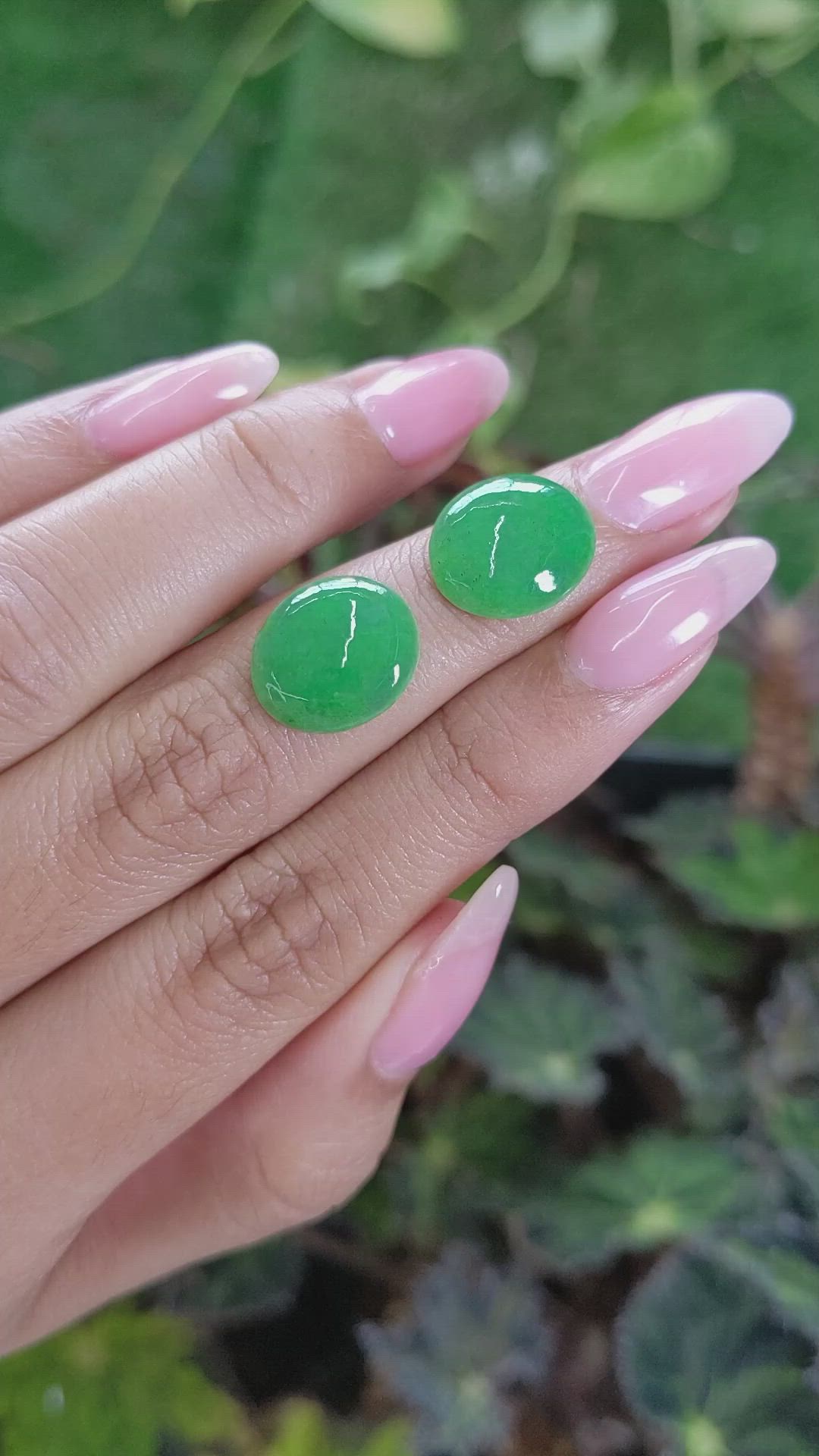 10.80&nbsp;Ct.Tw.Total Carat Weight Cabochon Jade Pair from Burma (Myanmar) Size Video