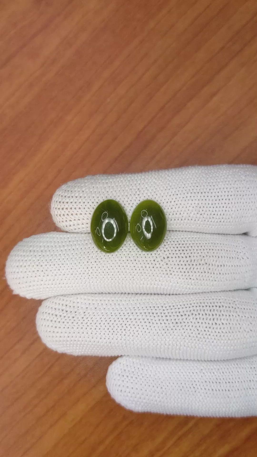 7.27&nbsp;Ct.Tw.Total Carat Weight Cabochon Jade Pair from Burma (Myanmar) Size Video