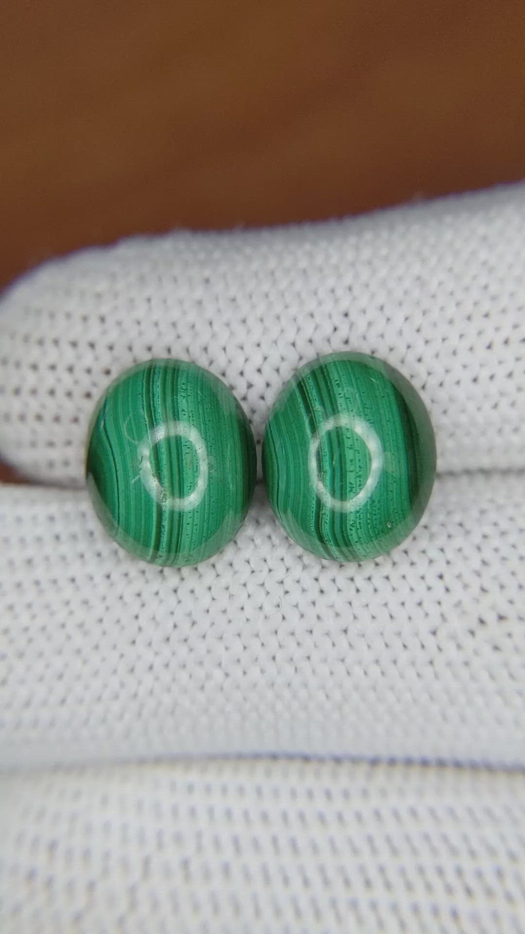 10.41&nbsp;Ct.Tw.Total Carat Weight Cabochon Malachite Pair from Russia Size Video