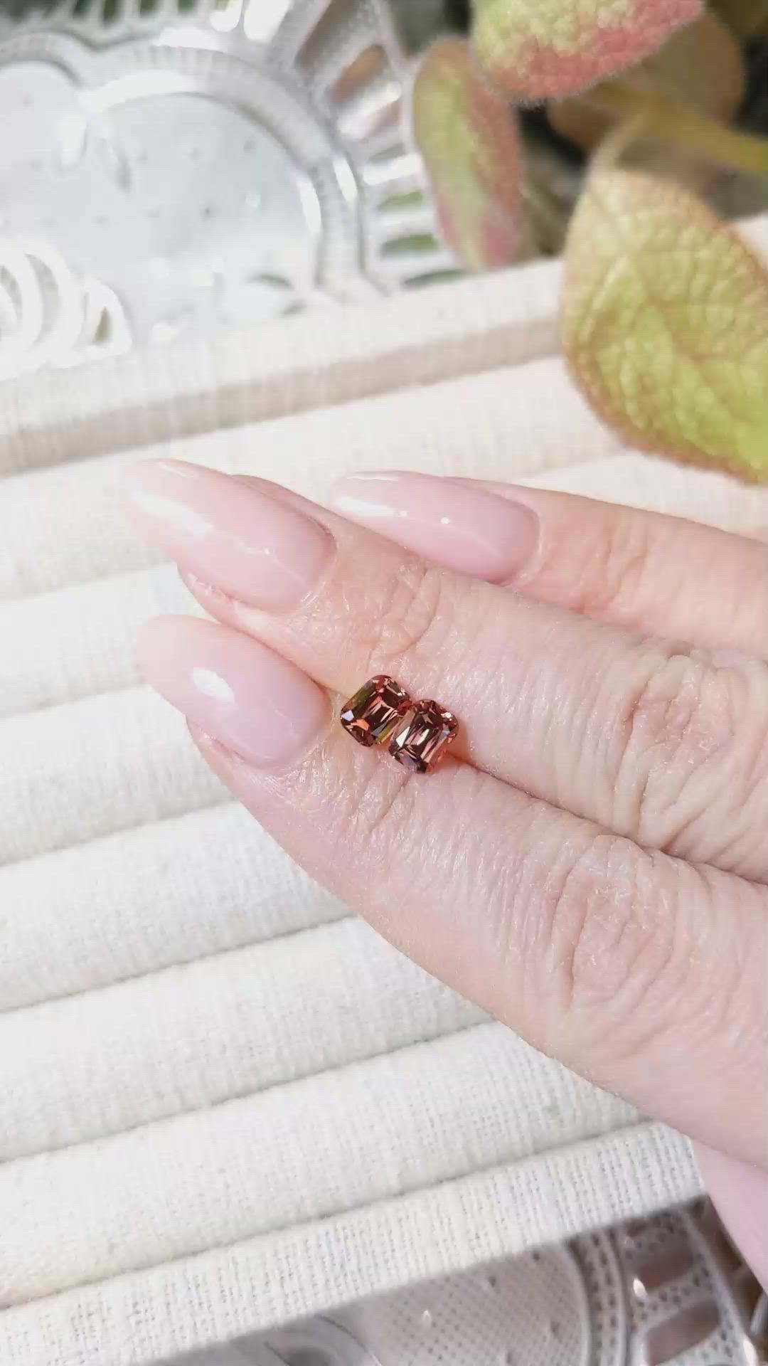 1.51&nbsp;Ct.Tw.Total Carat Weight Malaya Garnet Pair from Tanzania Size Video