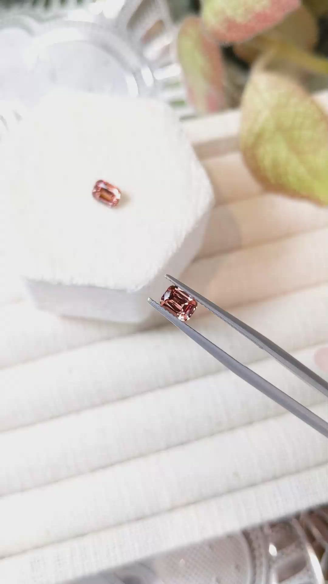 1.51&nbsp;Ct.Tw.Total Carat Weight Malaya Garnet Pair from Tanzania Size Video