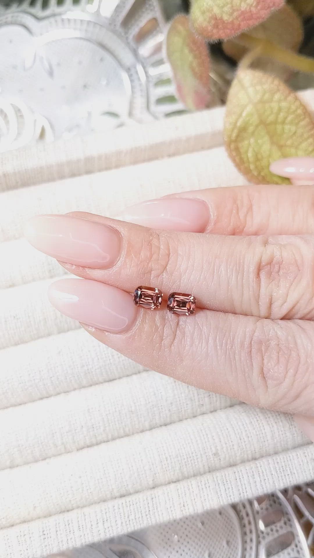 1.51&nbsp;Ct.Tw.Total Carat Weight Malaya Garnet Pair from Tanzania Size Video