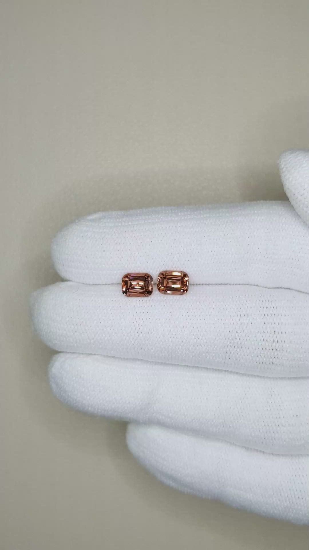 1.51&nbsp;Ct.Tw.Total Carat Weight Malaya Garnet Pair from Tanzania Size Video