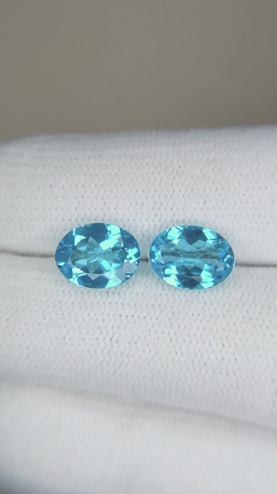 3.35&nbsp;Ct.Tw.Total Carat Weight Apatite Pair from Madagascar Size Video