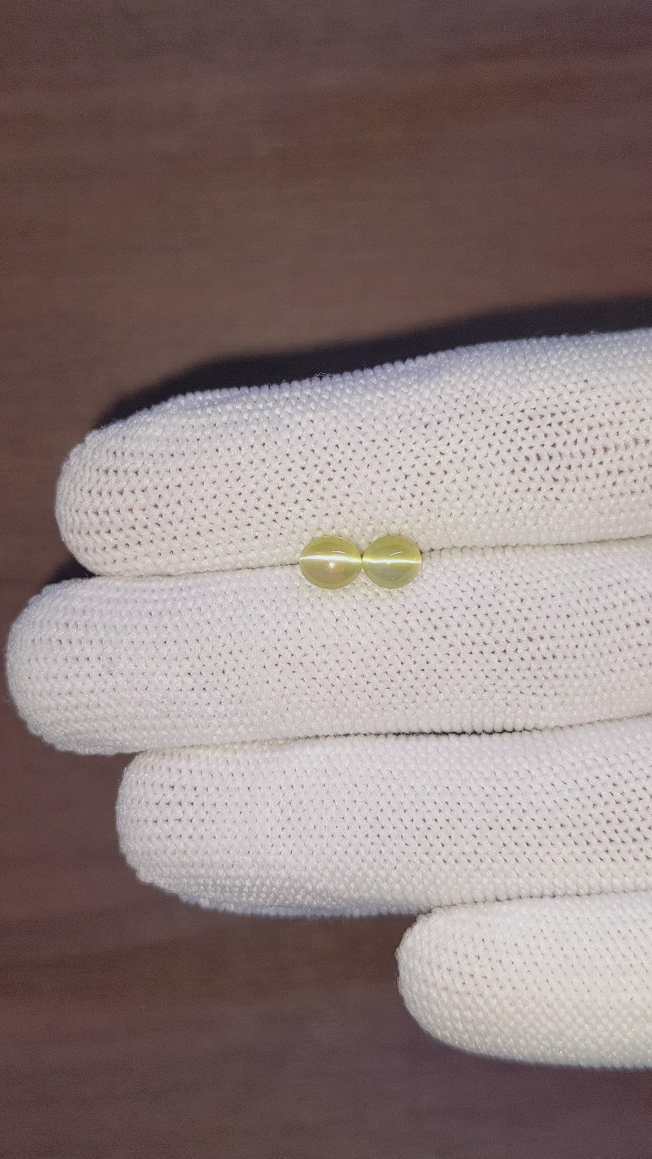 2.40 Ct.Tw.Total Carat Weight Cabochon Chrysoberyl Pair from Ceylon (Sri Lanka) Size Video