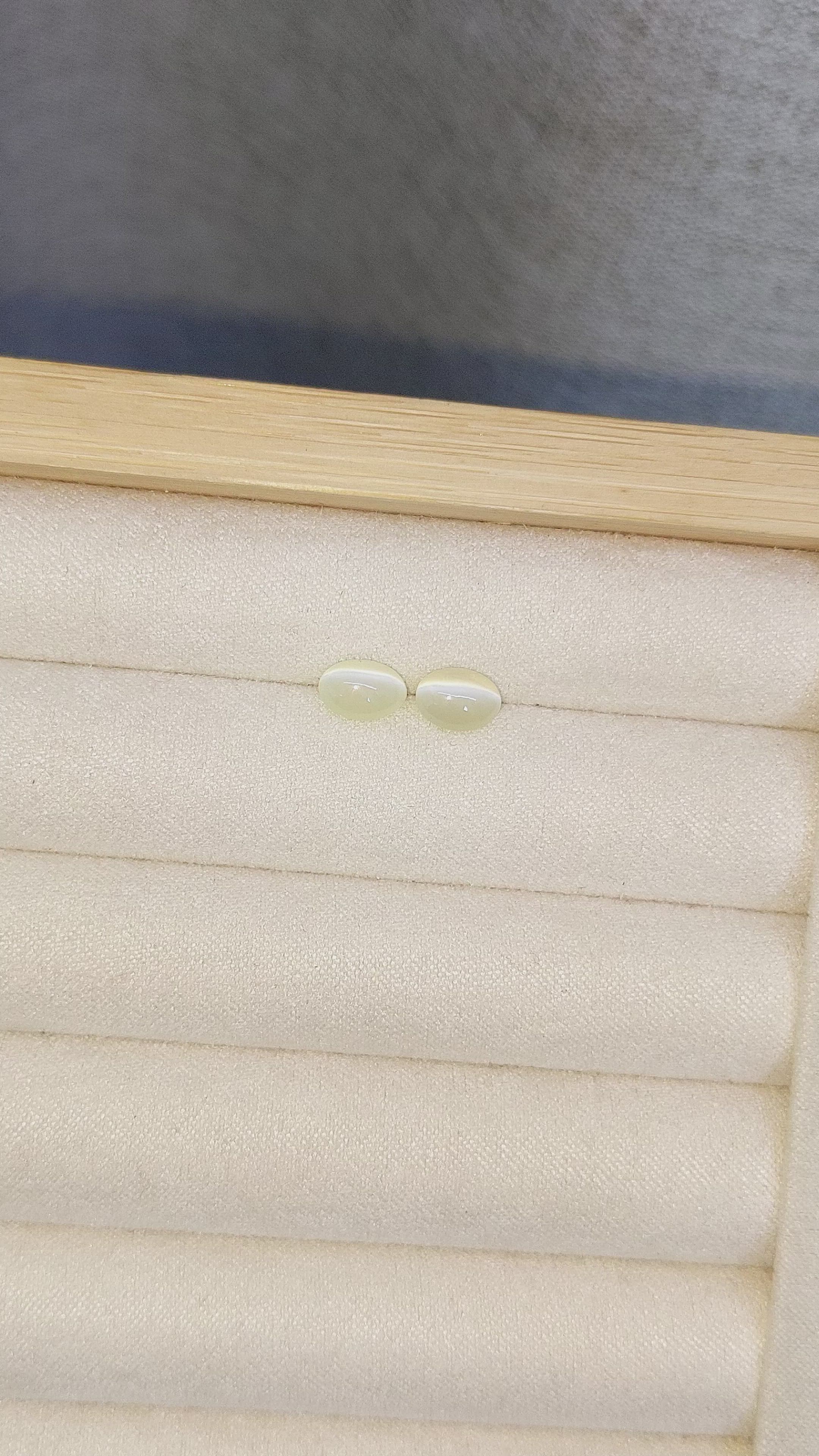 3.48&nbsp;Ct.Tw.Total Carat Weight Cabochon Chrysoberyl Pair from Ceylon (Sri Lanka) Size Video