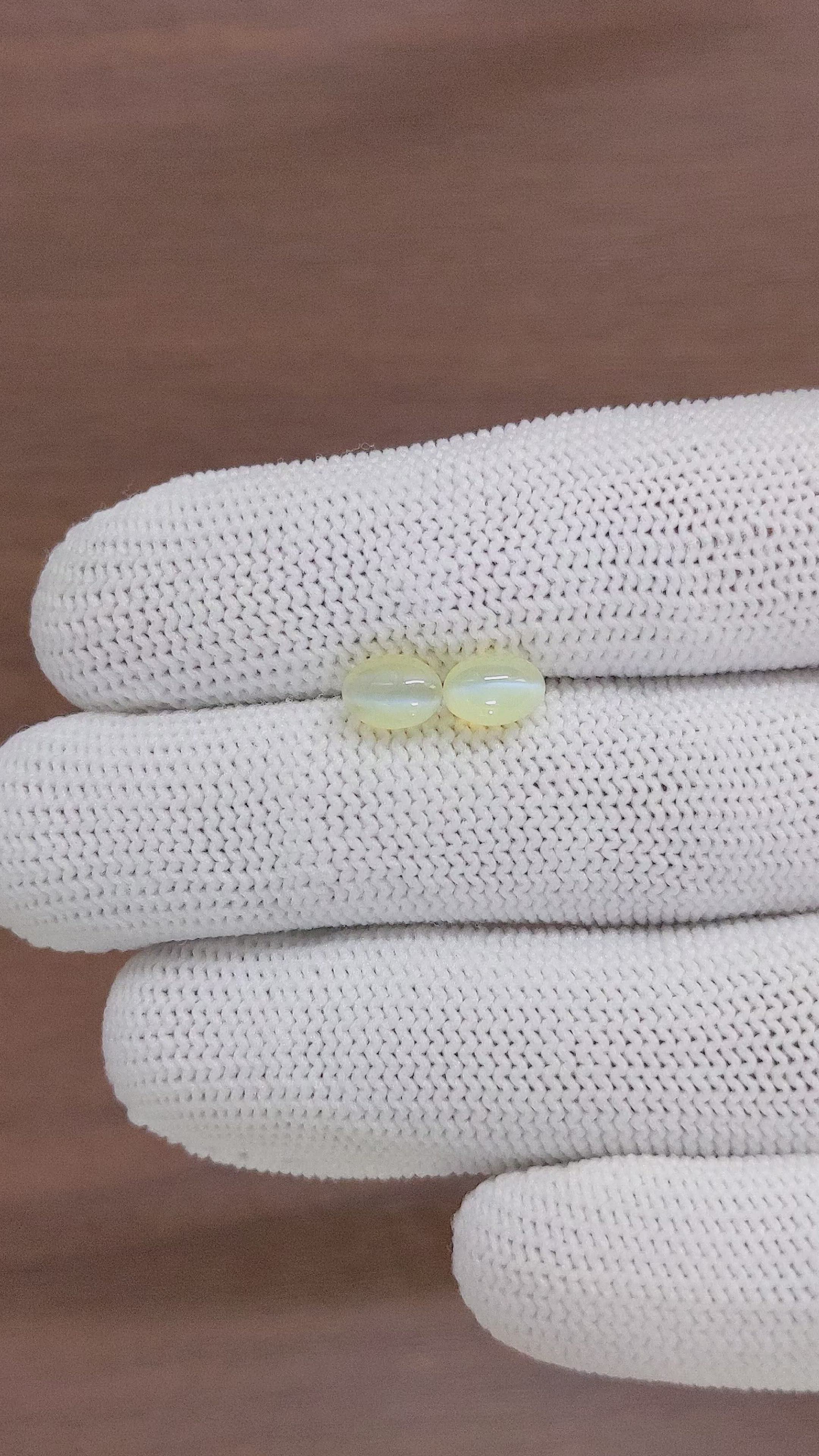 3.48&nbsp;Ct.Tw.Total Carat Weight Cabochon Chrysoberyl Pair from Ceylon (Sri Lanka) Size Video