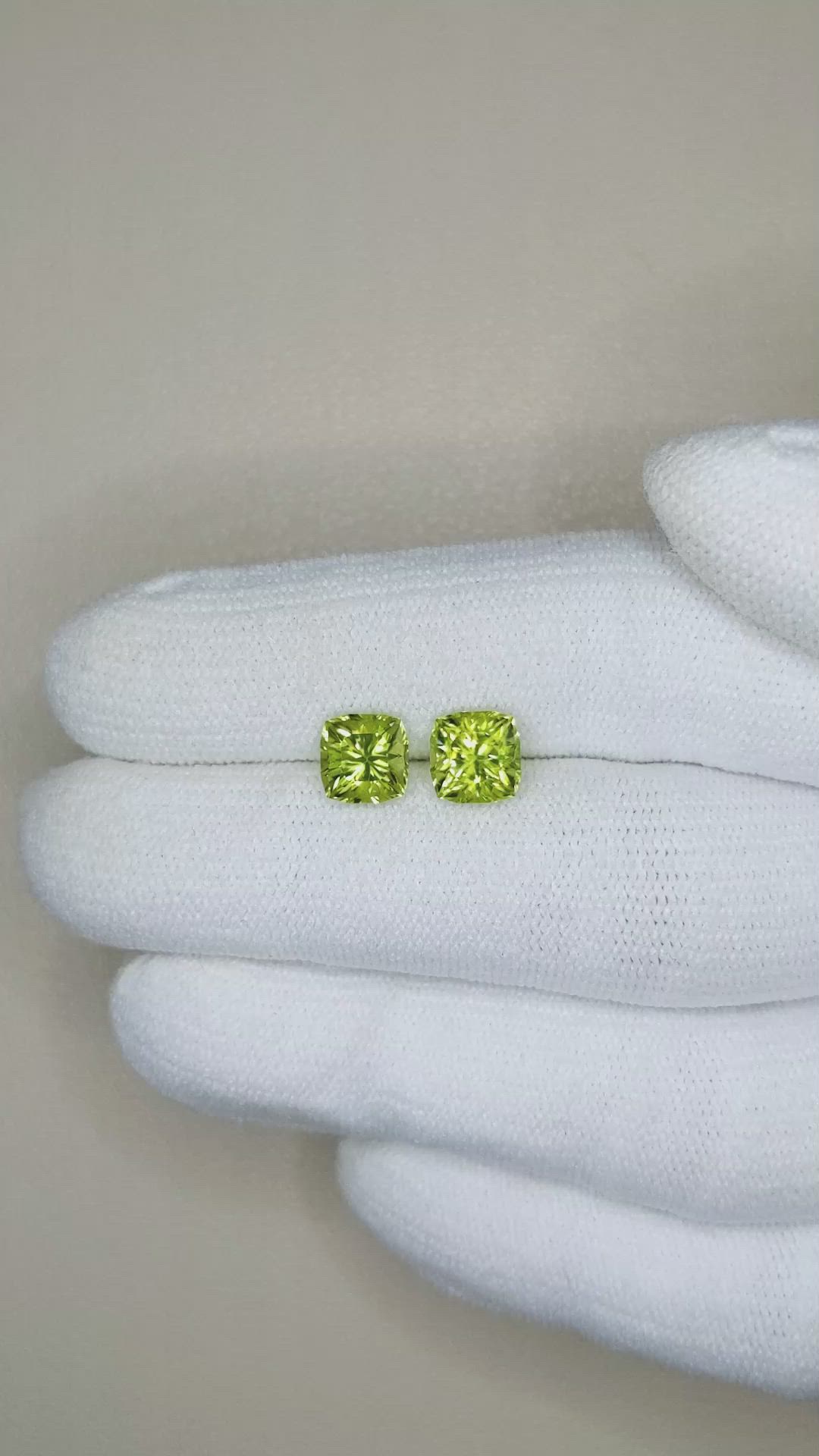 2.88&nbsp;Ct.Tw.Total Carat Weight Peridot Pair from Afghanistan Size Video