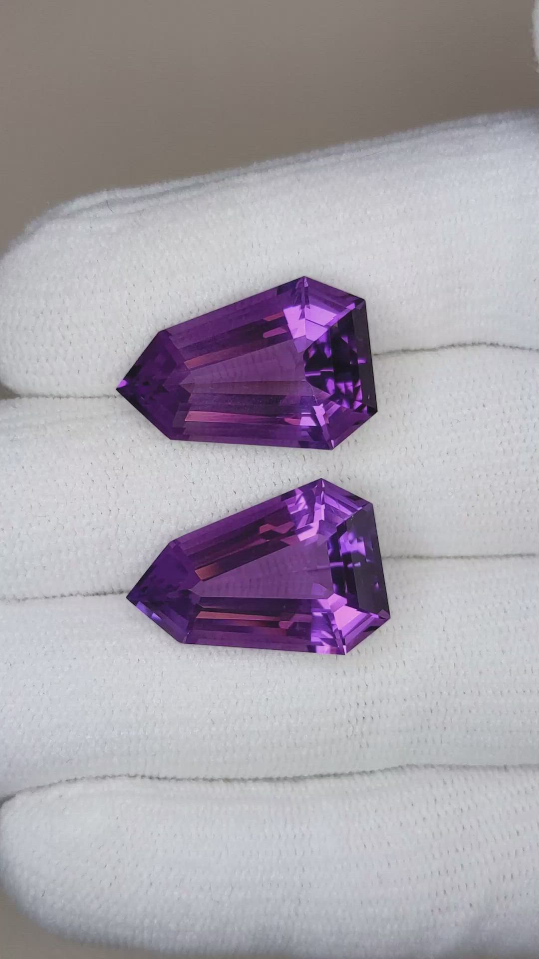 26.31&nbsp;Ct.Tw.Total Carat Weight Amethyst Pair from Bolivia Size Video