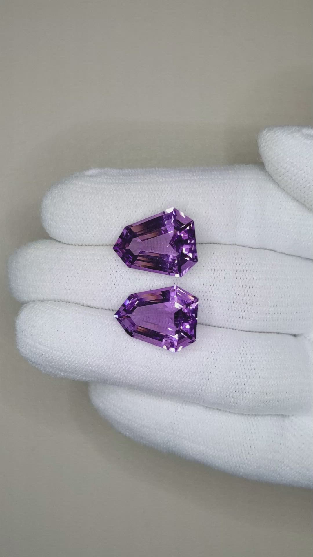 14.72&nbsp;Ct.Tw.Total Carat Weight Amethyst Pair from Bolivia Size Video