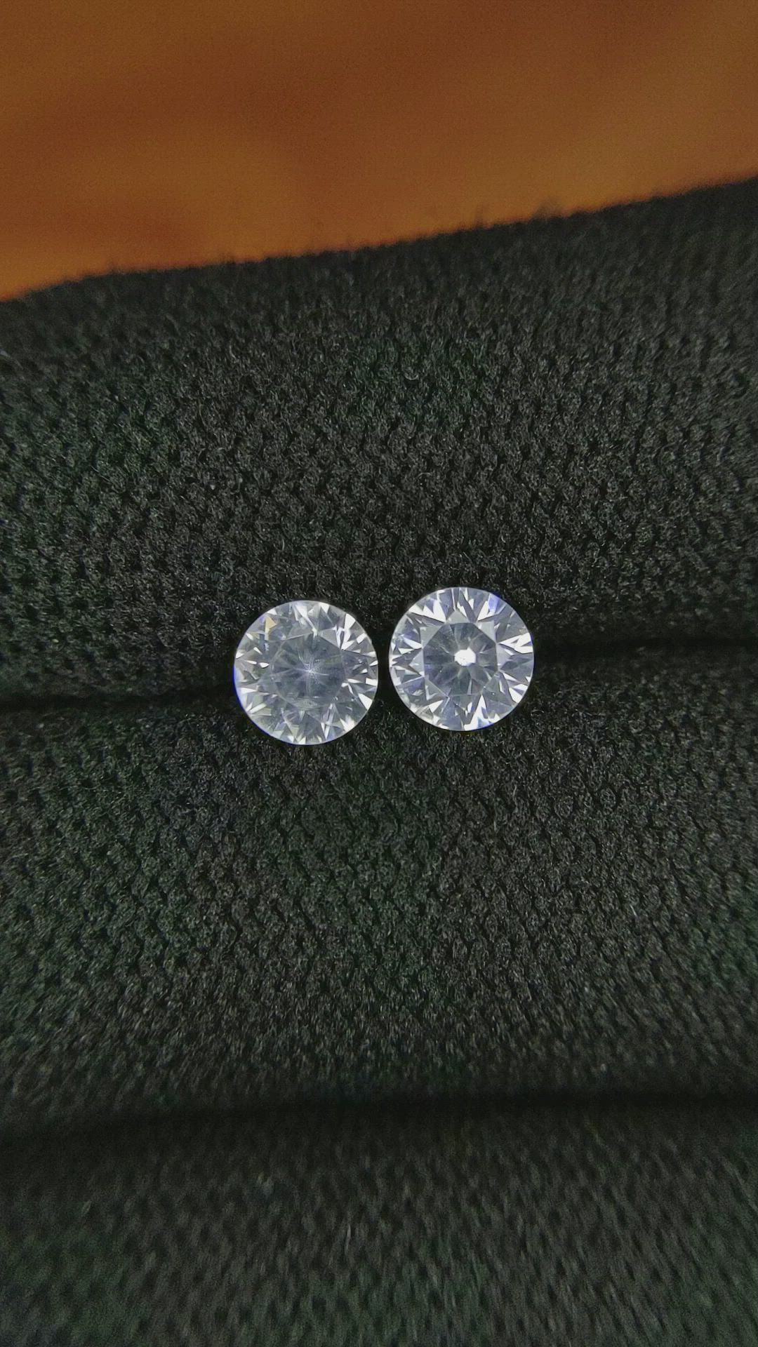 1.61 Ct.Tw.Total Carat Weight Zircon Pair from Ceylon (Sri Lanka) Size Video