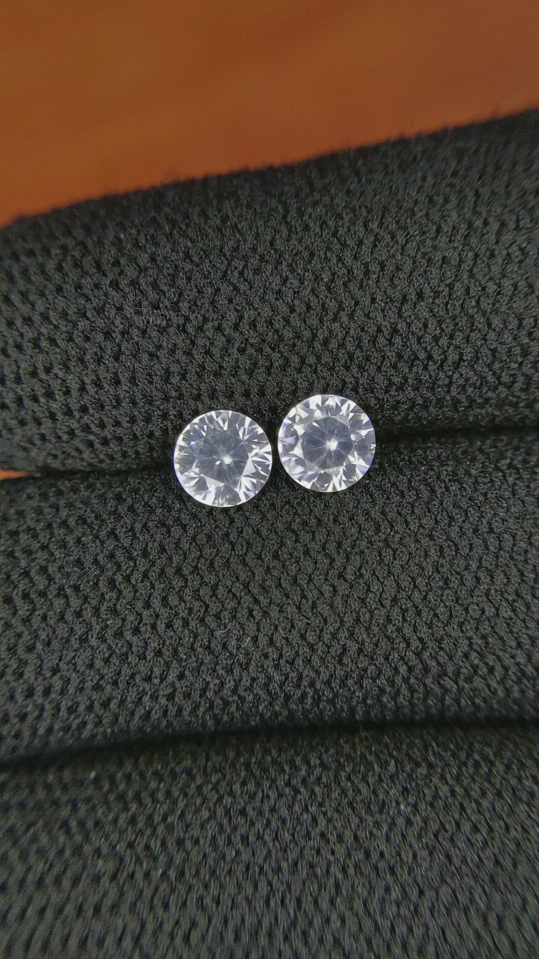 1.62 Ct.Tw.Total Carat Weight Zircon Pair from Ceylon (Sri Lanka) Size Video