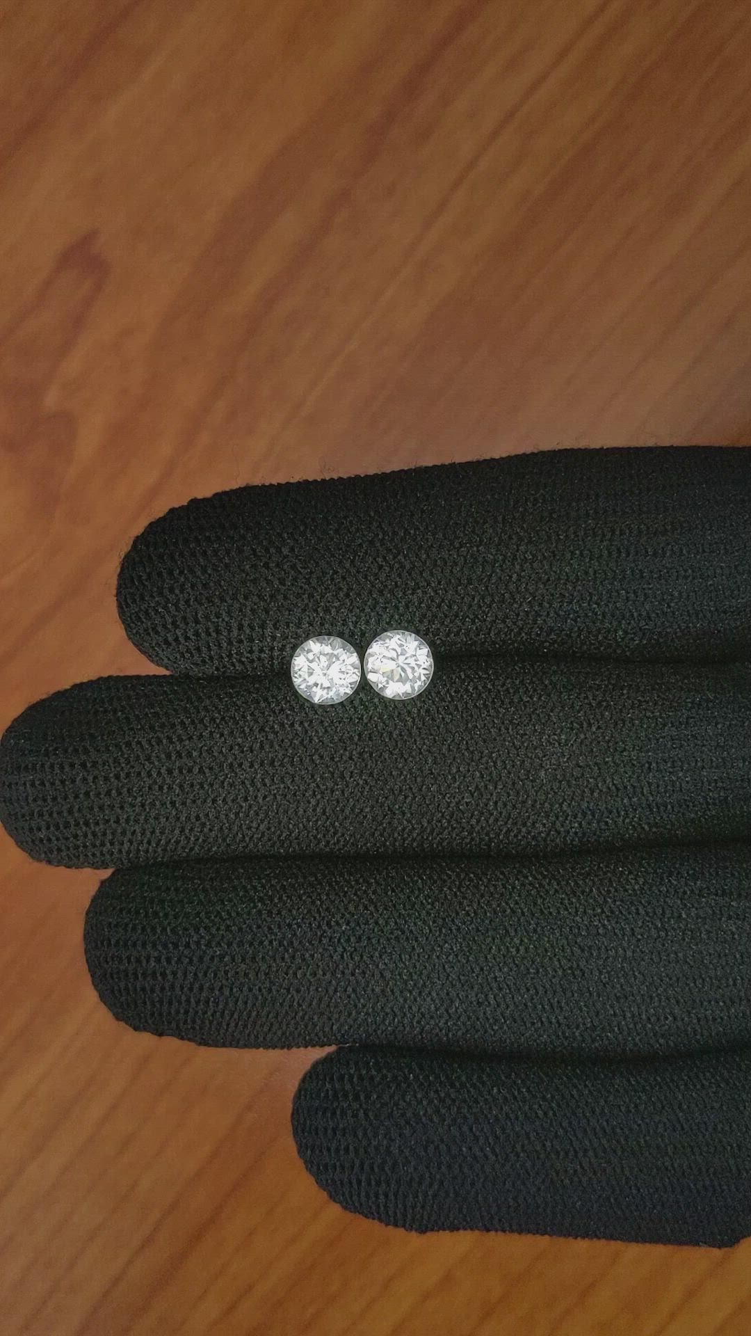 2.16 Ct.Tw.Total Carat Weight Zircon Pair from Ceylon (Sri Lanka) Size Video