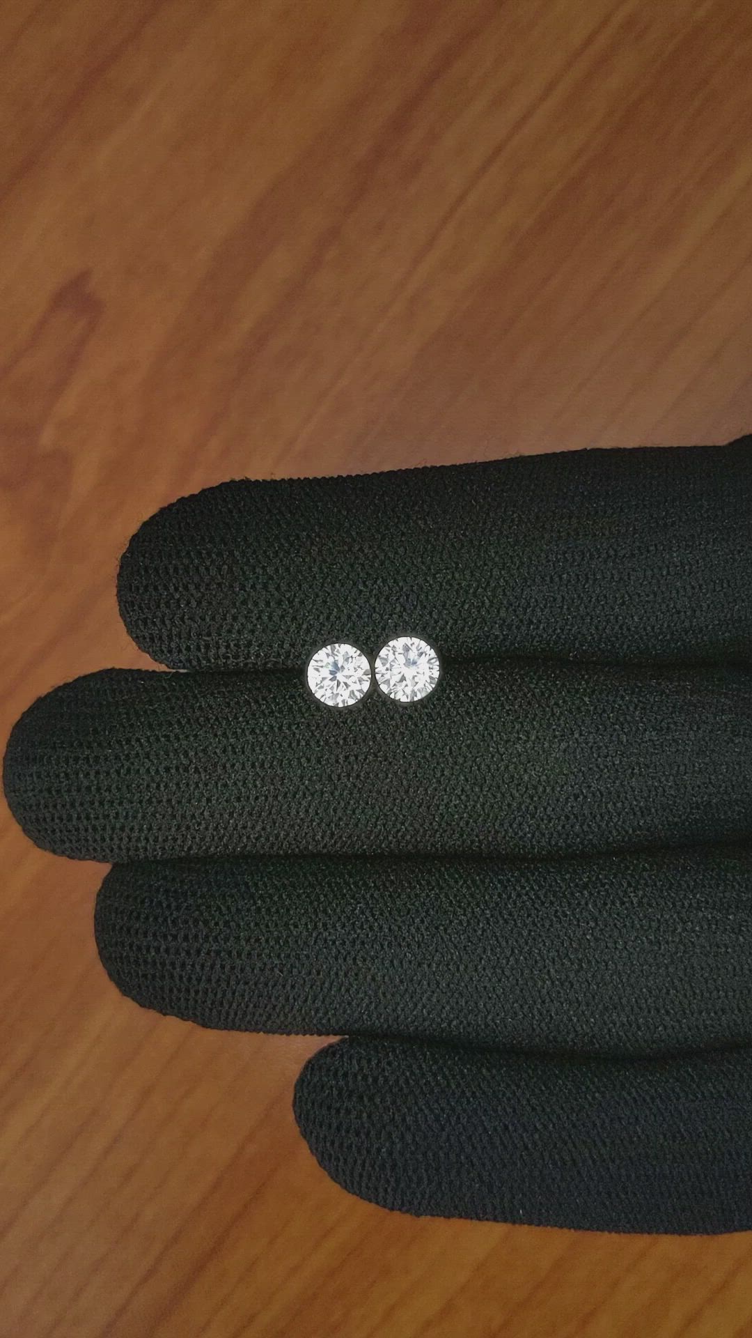 1.70 Ct.Tw.Total Carat Weight Zircon Pair from Ceylon (Sri Lanka) Size Video