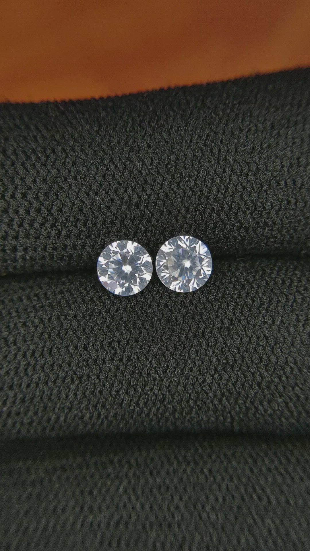 1.70 Ct.Tw.Total Carat Weight Zircon Pair from Ceylon (Sri Lanka) Size Video