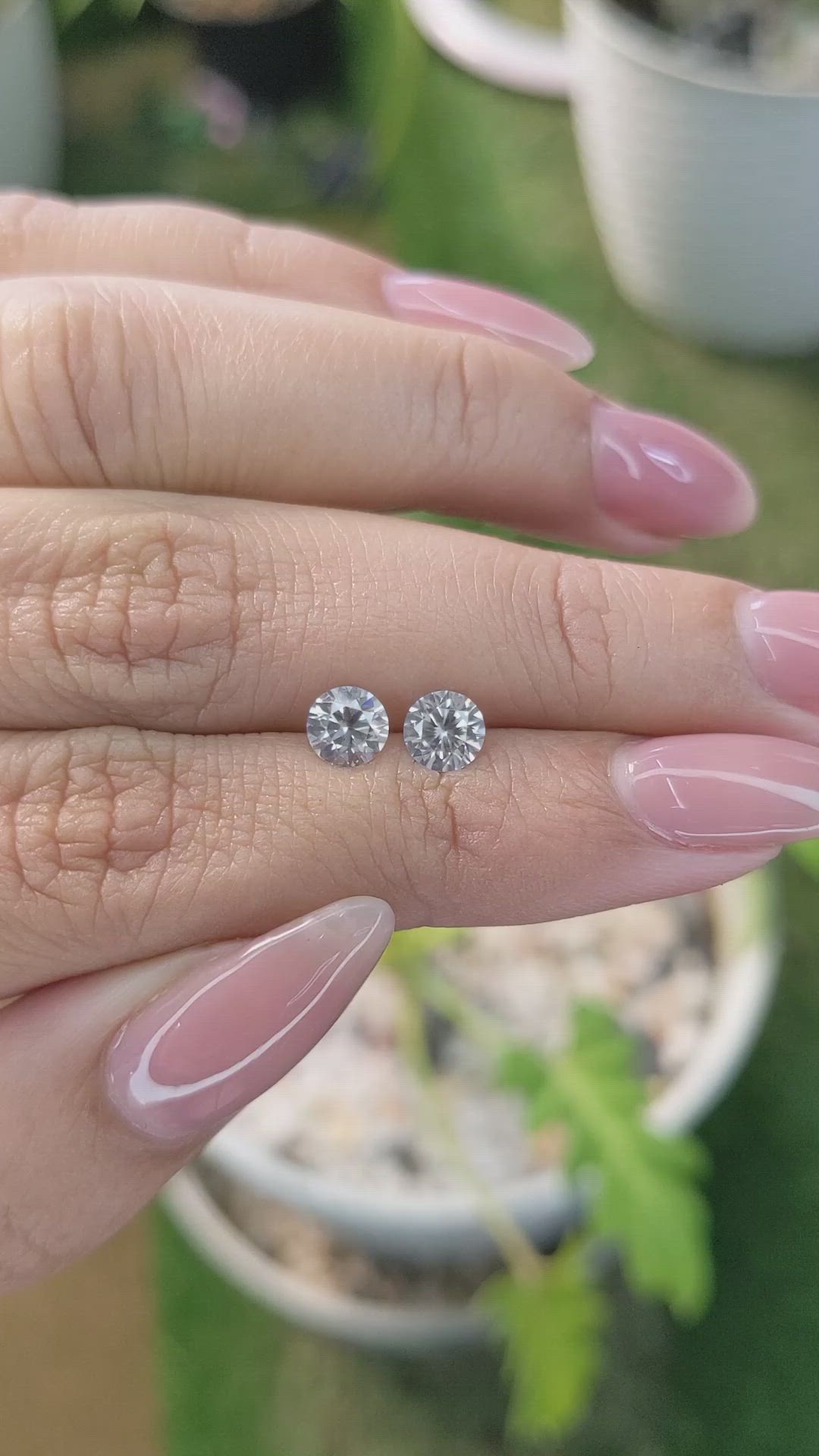 1.63 Ct.Tw.Total Carat Weight Zircon Pair from Ceylon (Sri Lanka) Size Video