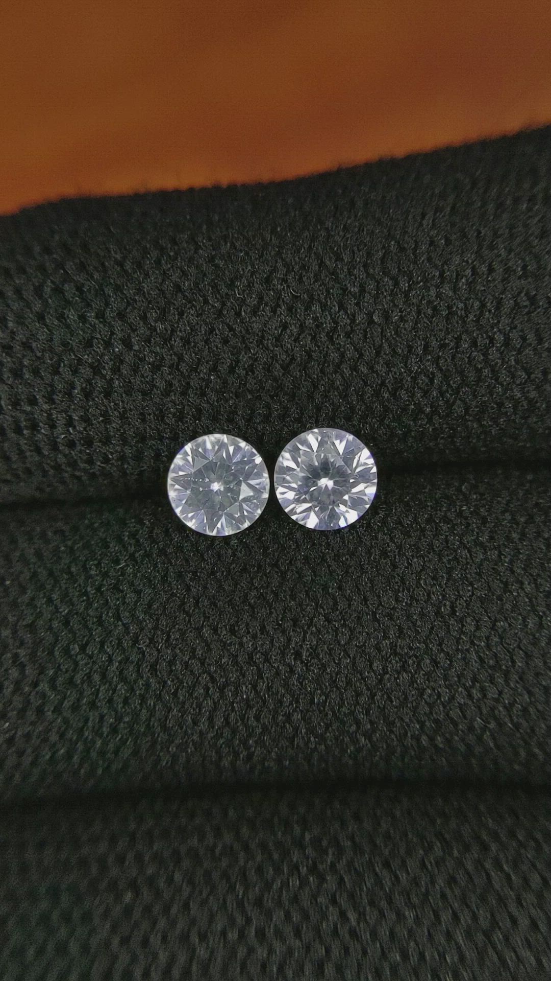 1.53 Ct.Tw.Total Carat Weight Zircon Pair from Ceylon (Sri Lanka) Size Video