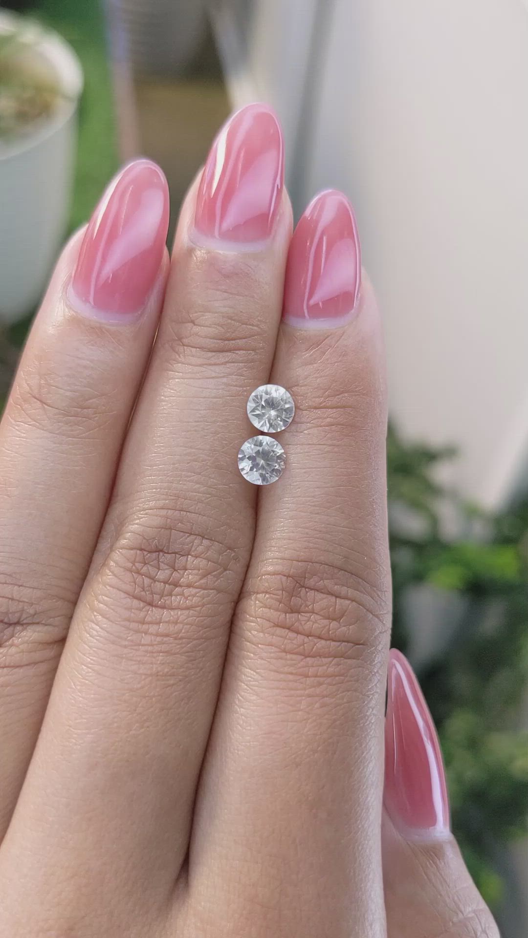 1.53 Ct.Tw.Total Carat Weight Zircon Pair from Ceylon (Sri Lanka) Size Video