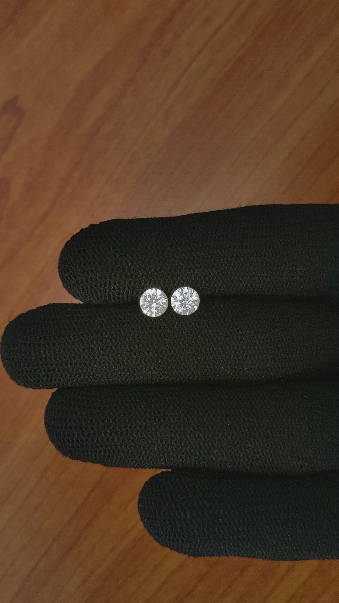 1.53 Ct.Tw.Total Carat Weight Zircon Pair from Ceylon (Sri Lanka) Size Video