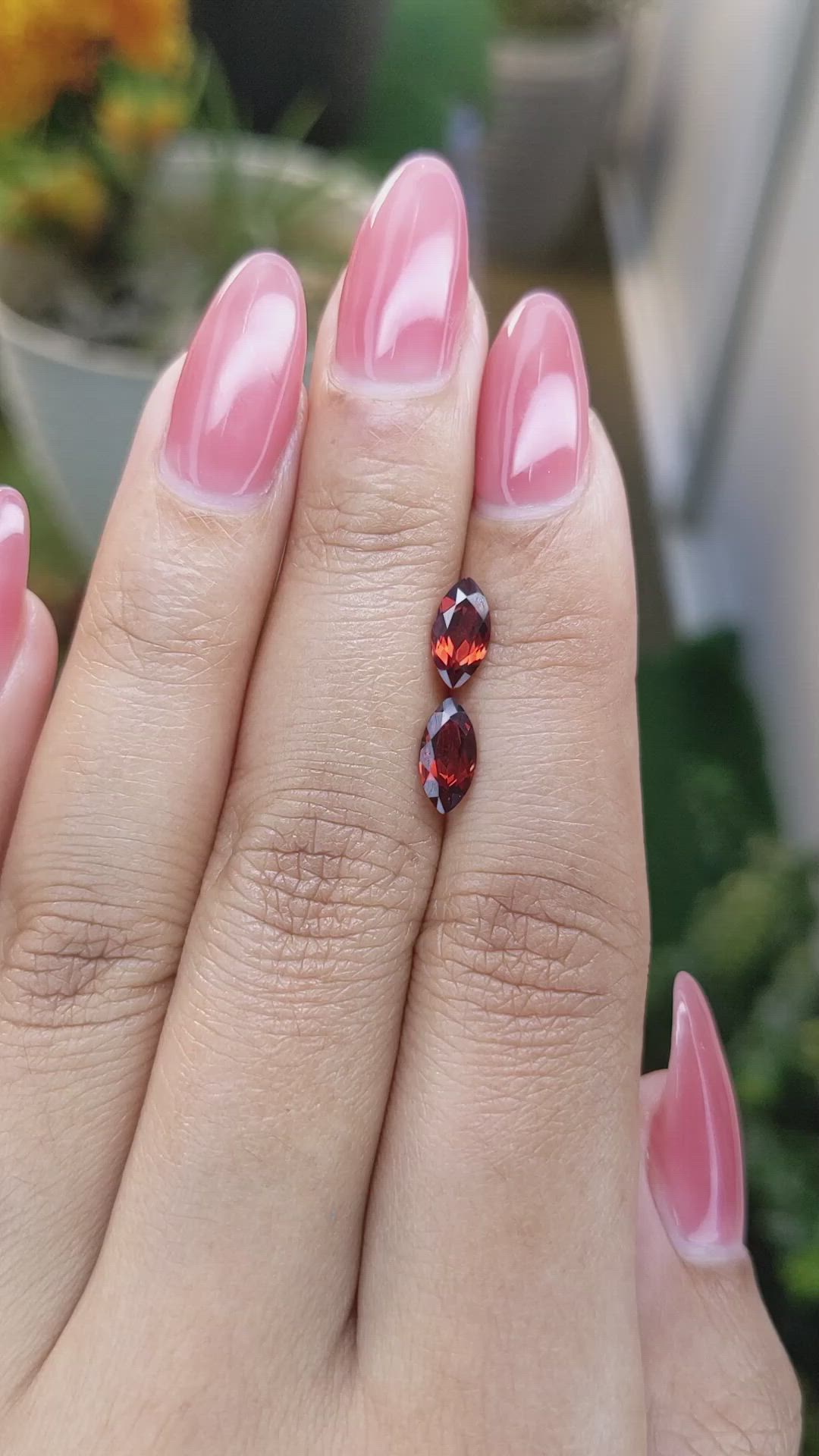 1.77&nbsp;Ct.Tw.Total Carat Weight Garnet Pair from Ceylon (Sri Lanka) Size Video