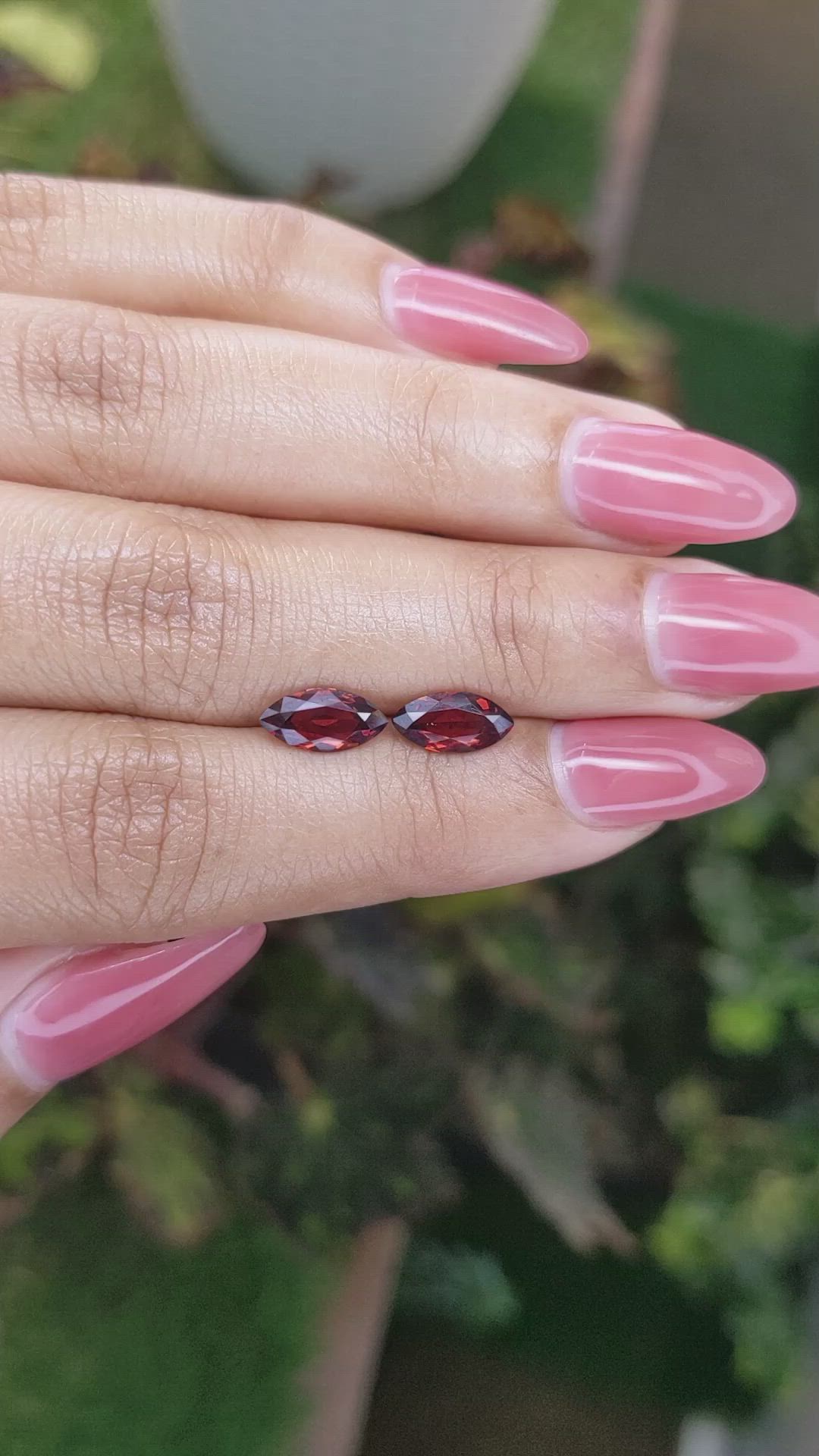 2.18&nbsp;Ct.Tw.Total Carat Weight Garnet Pair from Ceylon (Sri Lanka) Size Video