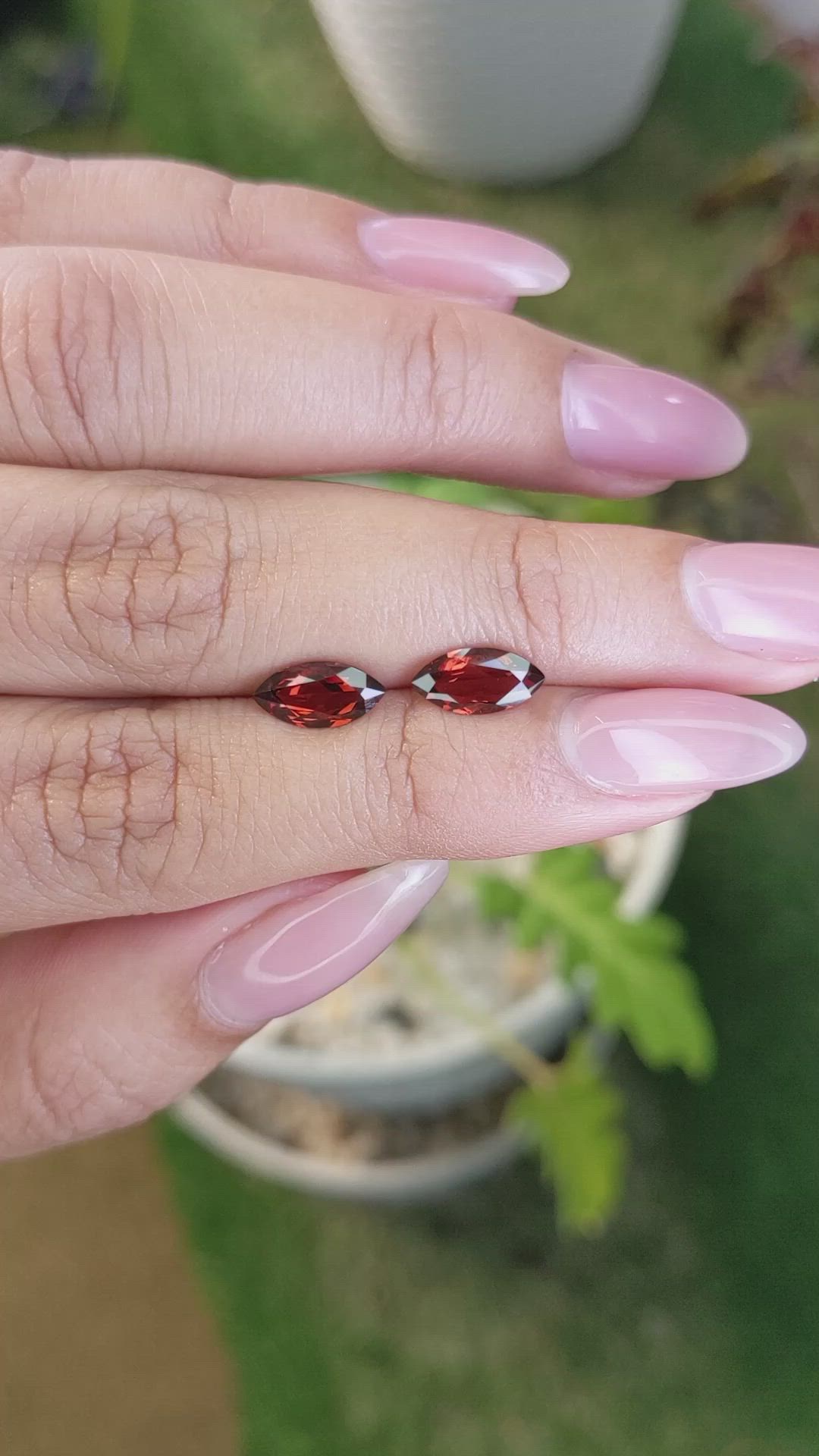 2.43&nbsp;Ct.Tw.Total Carat Weight Garnet Pair from Ceylon (Sri Lanka) Size Video