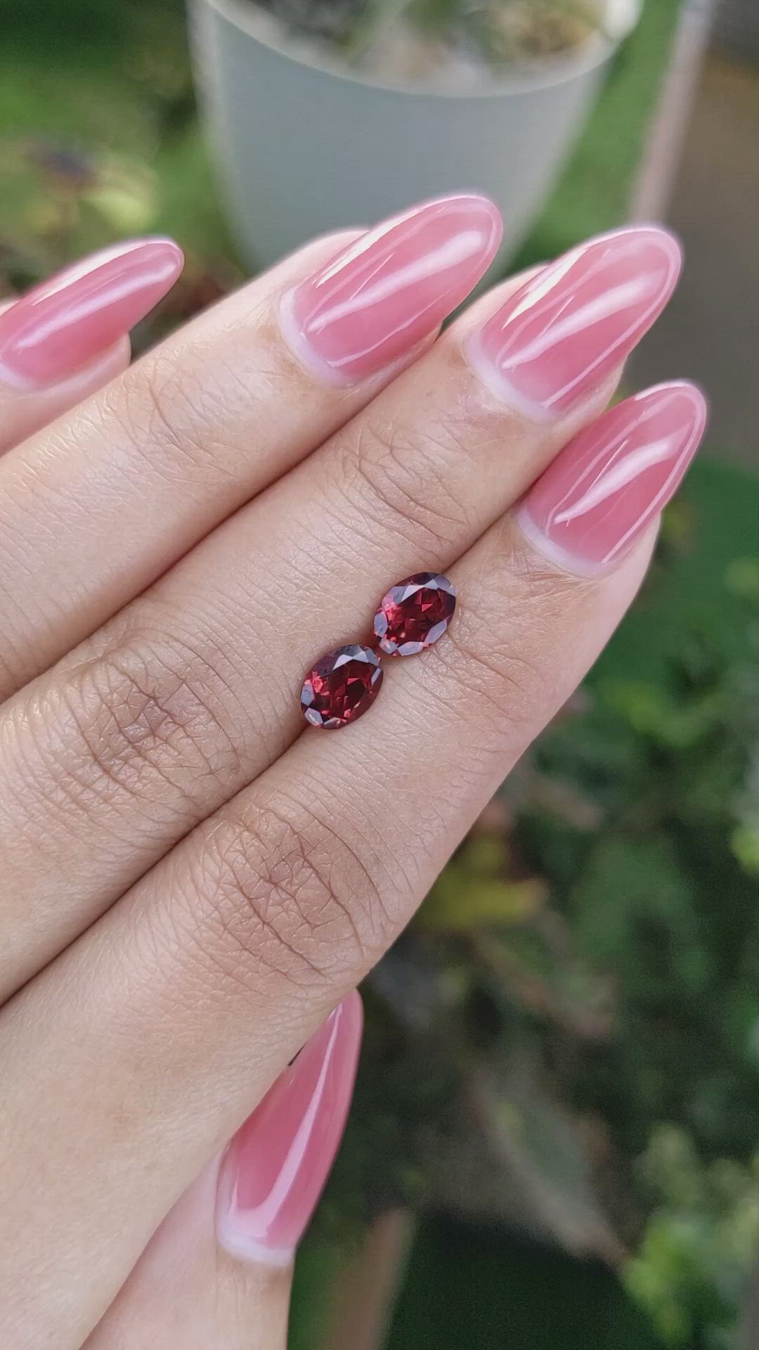 1.88&nbsp;Ct.Tw.Total Carat Weight Garnet Pair from Ceylon (Sri Lanka) Size Video