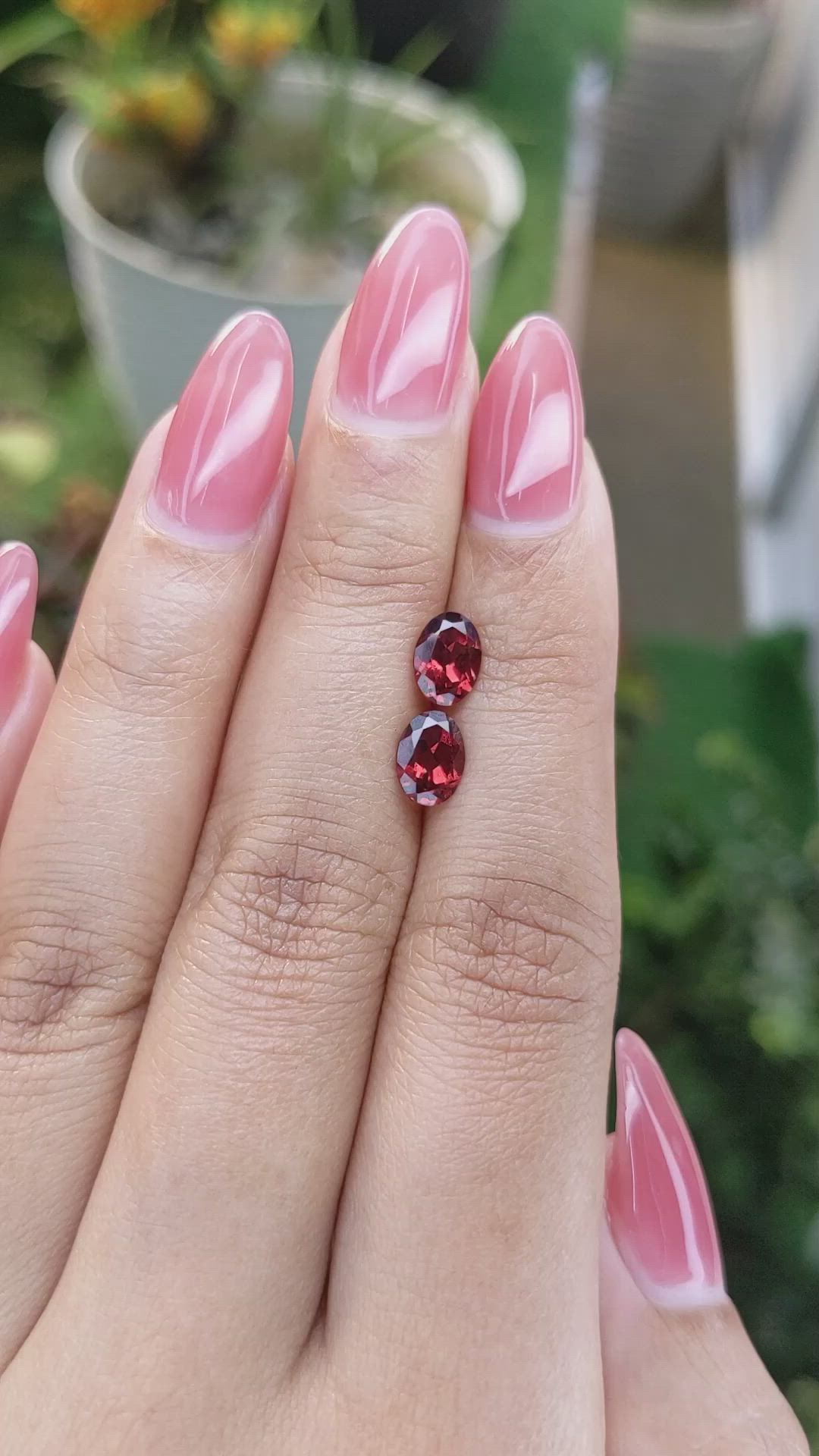 1.88&nbsp;Ct.Tw.Total Carat Weight Garnet Pair from Ceylon (Sri Lanka) Size Video