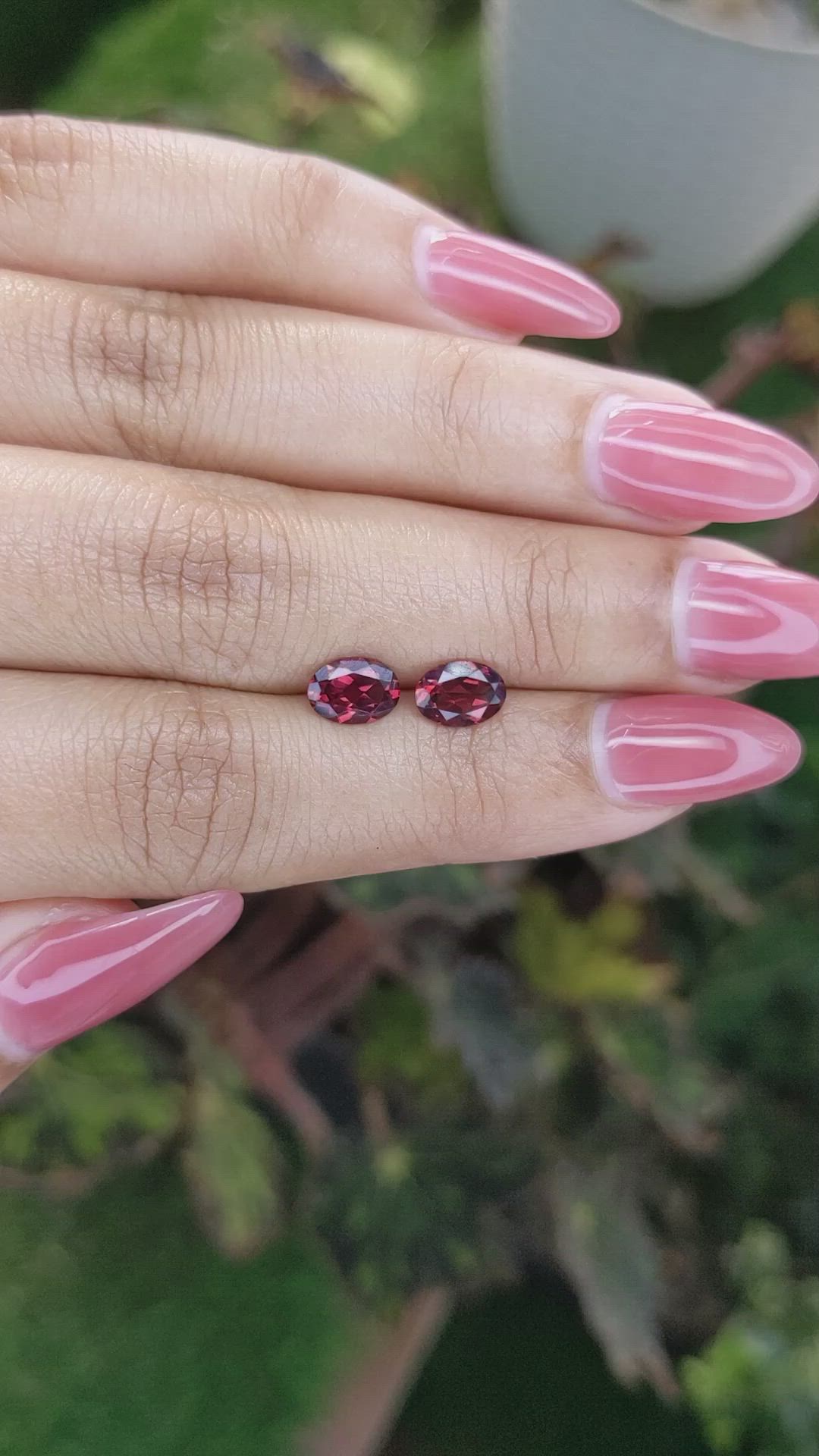 1.77&nbsp;Ct.Tw.Total Carat Weight Garnet Pair from Ceylon (Sri Lanka) Size Video