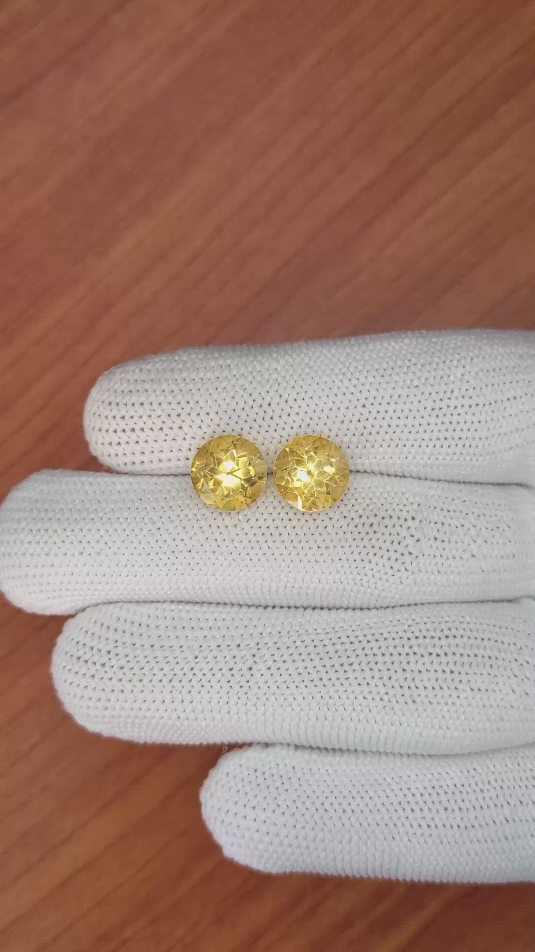 5.35&nbsp;Ct.Tw.Total Carat Weight Yellow Citrine Pair from Brazil Size Video