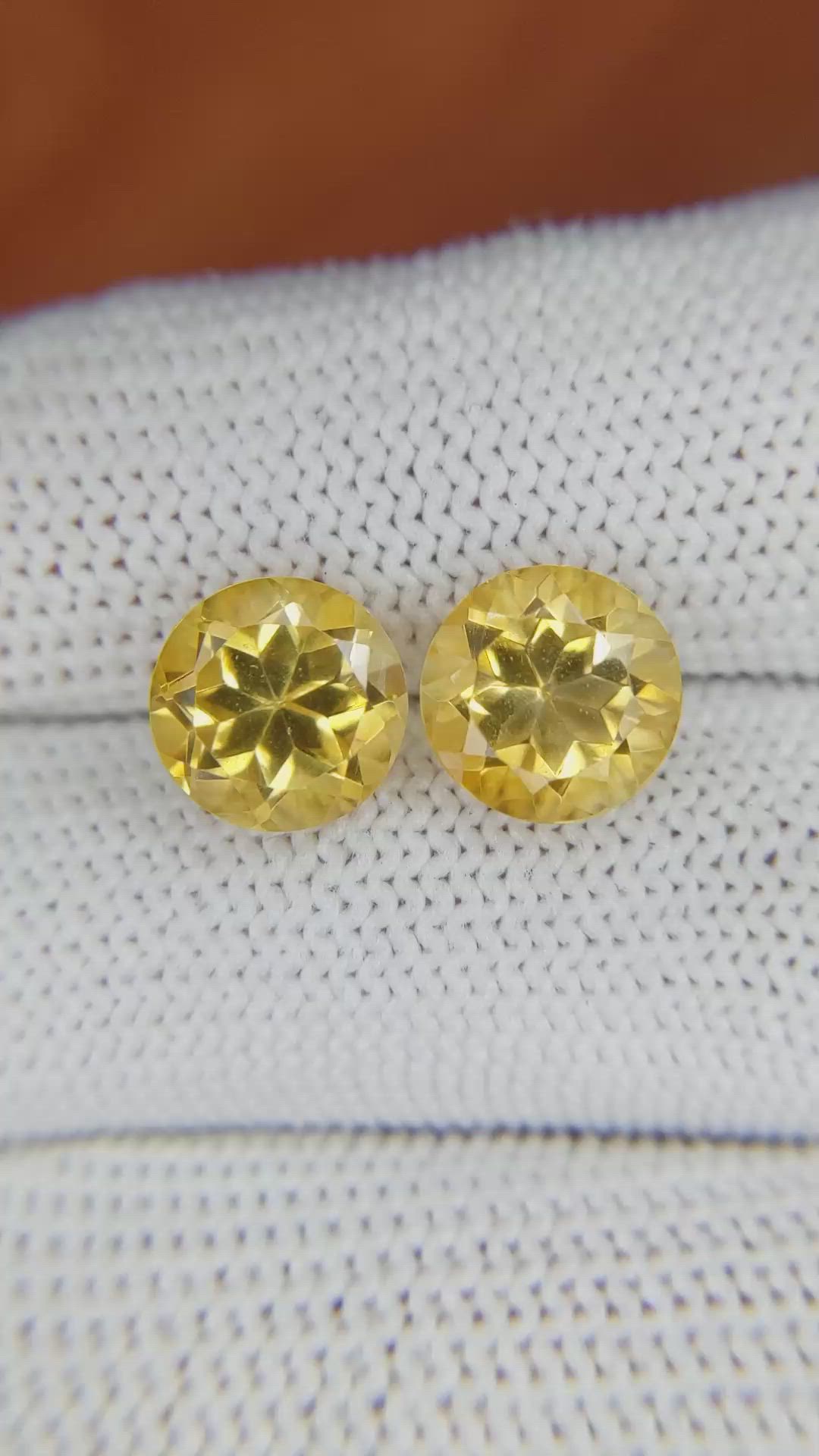 5.35&nbsp;Ct.Tw.Total Carat Weight Yellow Citrine Pair from Brazil Size Video