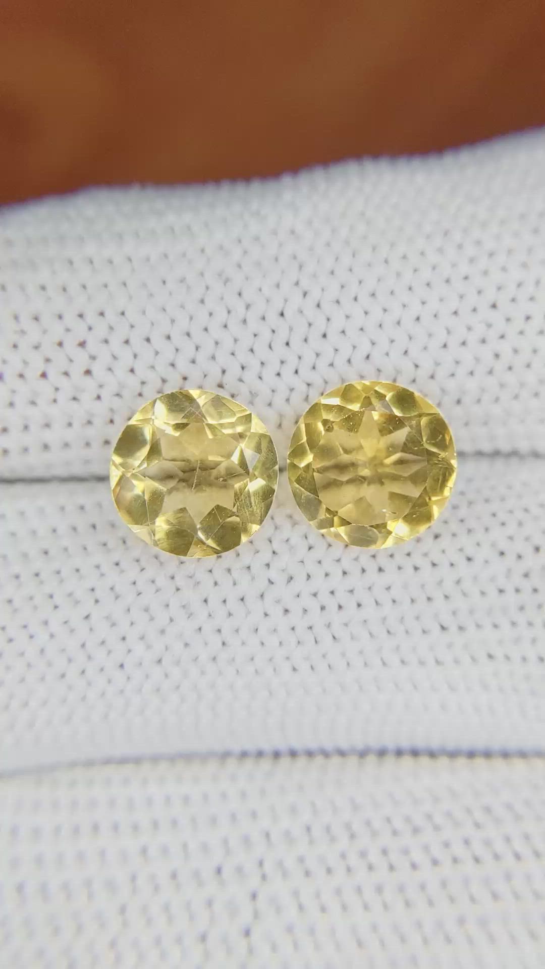 4.14&nbsp;Ct.Tw.Total Carat Weight Yellow Citrine Pair from Brazil Size Video