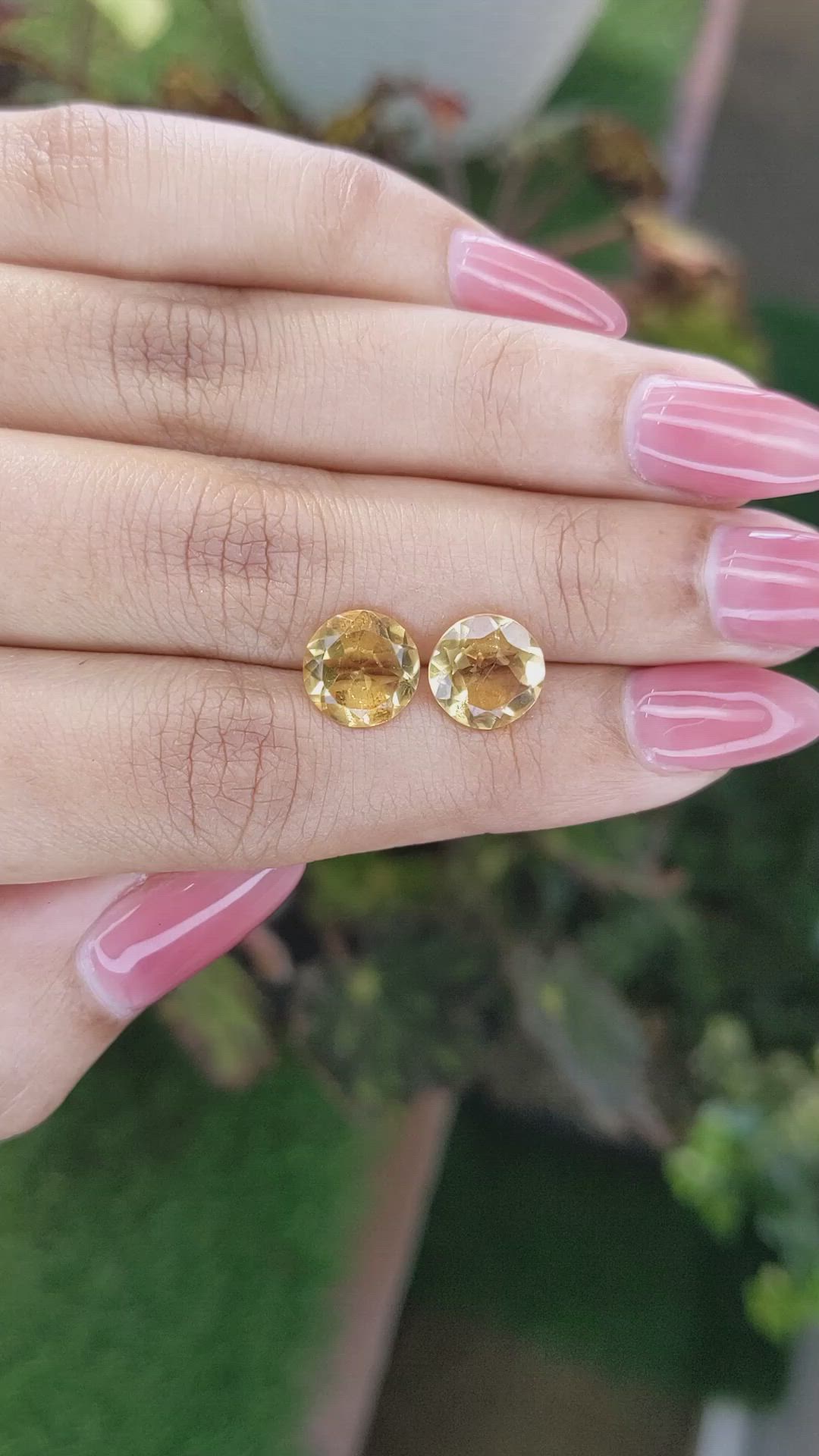 4.14&nbsp;Ct.Tw.Total Carat Weight Yellow Citrine Pair from Brazil Size Video