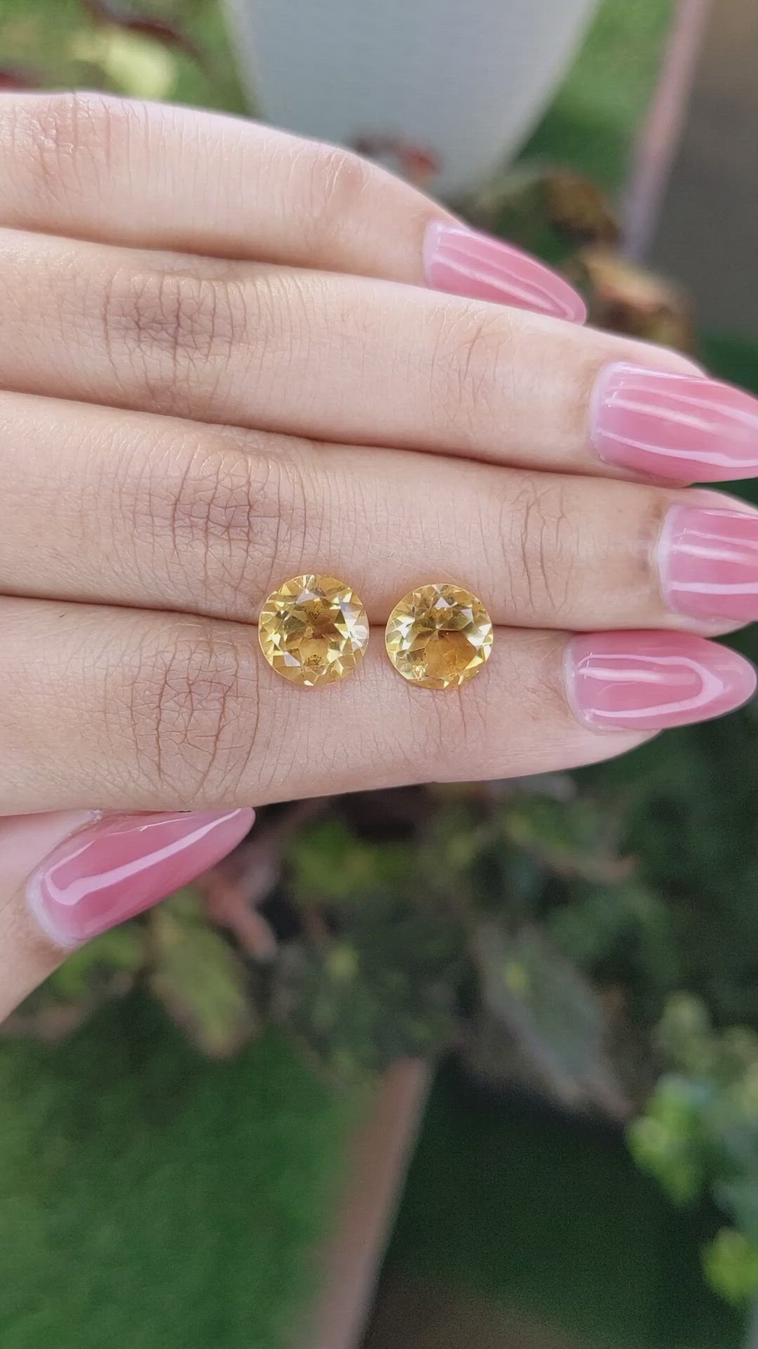 4.90&nbsp;Ct.Tw.Total Carat Weight Citrine Pair from Brazil Size Video