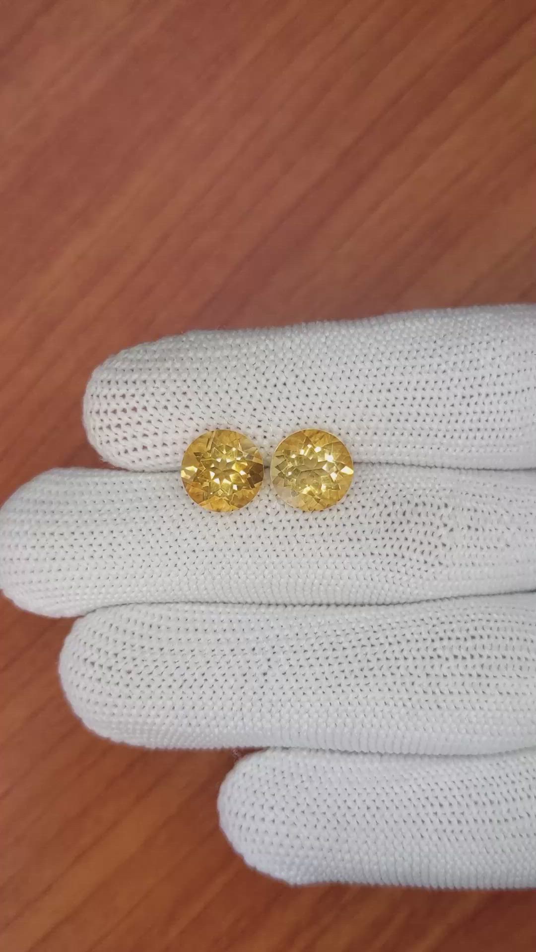 5.02&nbsp;Ct.Tw.Total Carat Weight Citrine Pair from Brazil Size Video