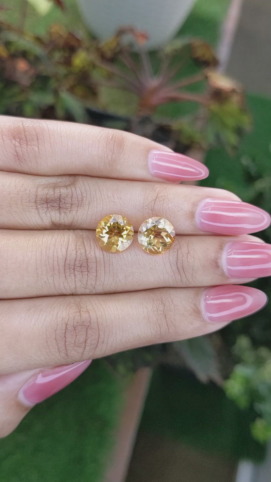 5.02&nbsp;Ct.Tw.Total Carat Weight Citrine Pair from Brazil Size Video