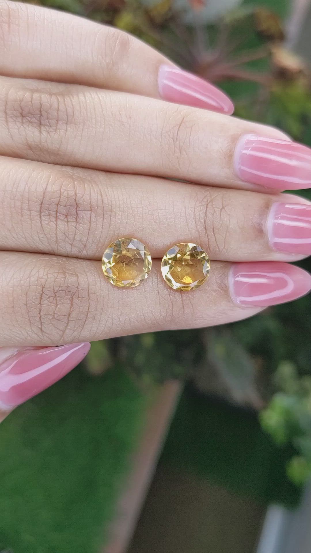 3.91&nbsp;Ct.Tw.Total Carat Weight Yellow Citrine Pair from Brazil Size Video
