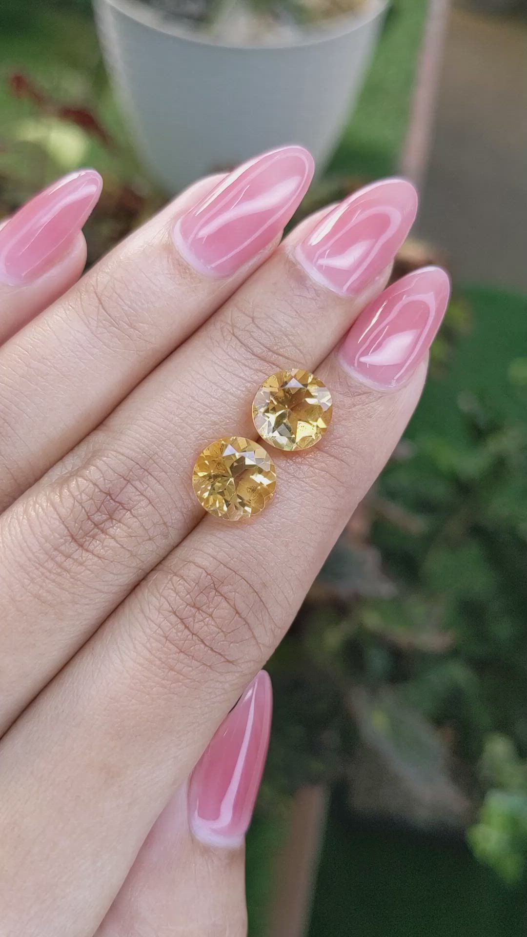 5.26&nbsp;Ct.Tw.Total Carat Weight Yellow Citrine Pair from Brazil Size Video
