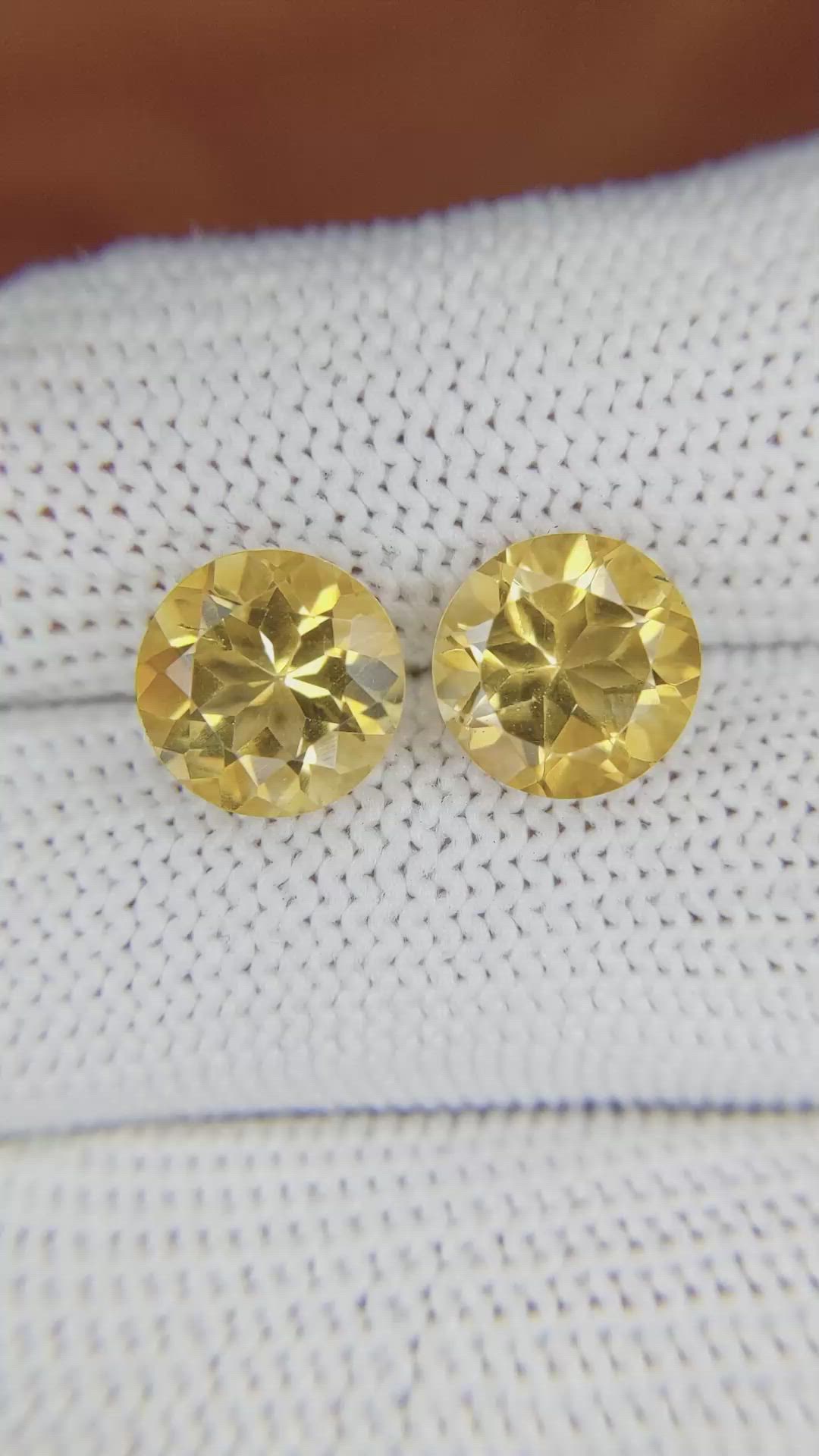 5.26&nbsp;Ct.Tw.Total Carat Weight Yellow Citrine Pair from Brazil Size Video