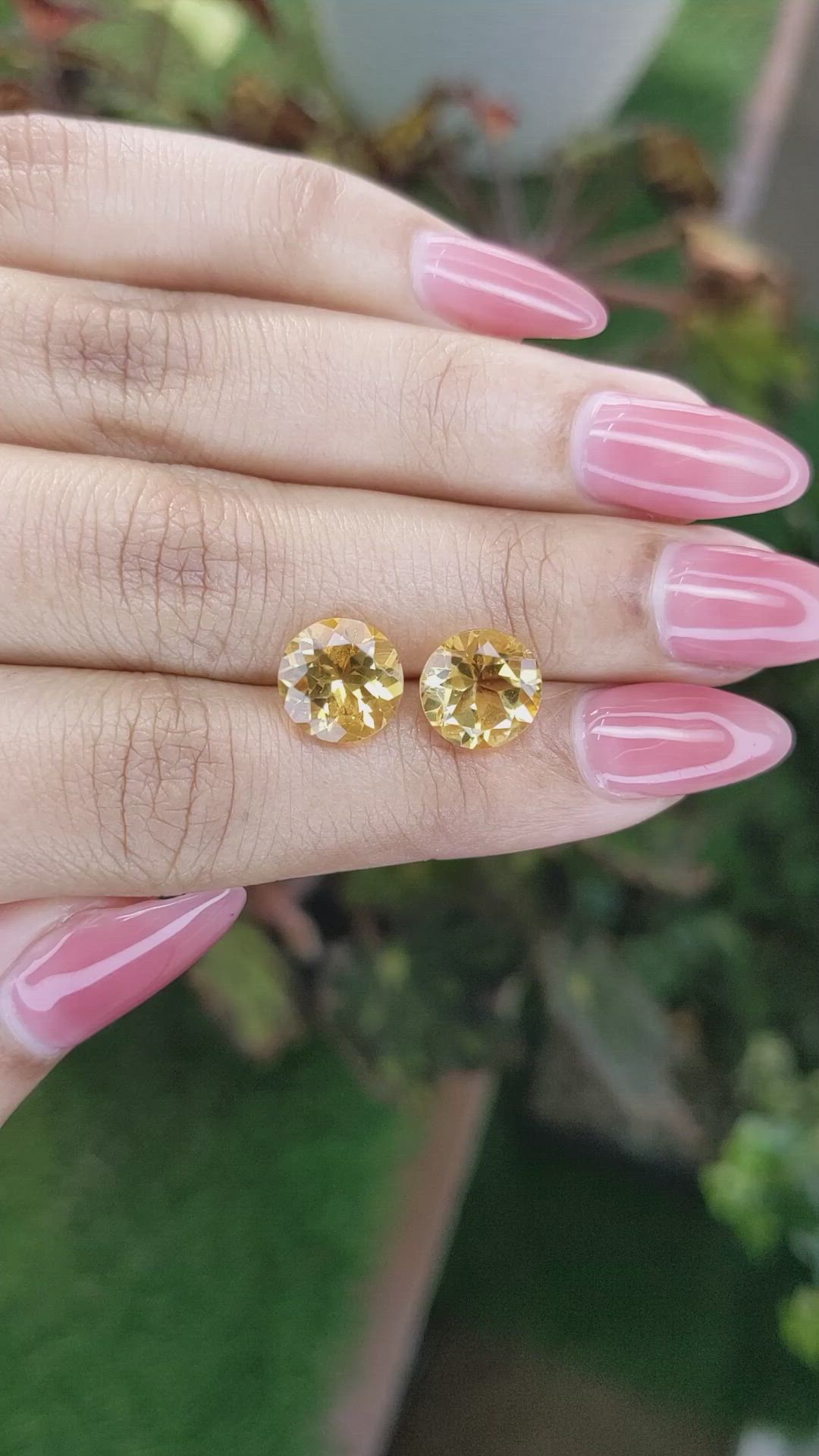 5.26&nbsp;Ct.Tw.Total Carat Weight Yellow Citrine Pair from Brazil Size Video