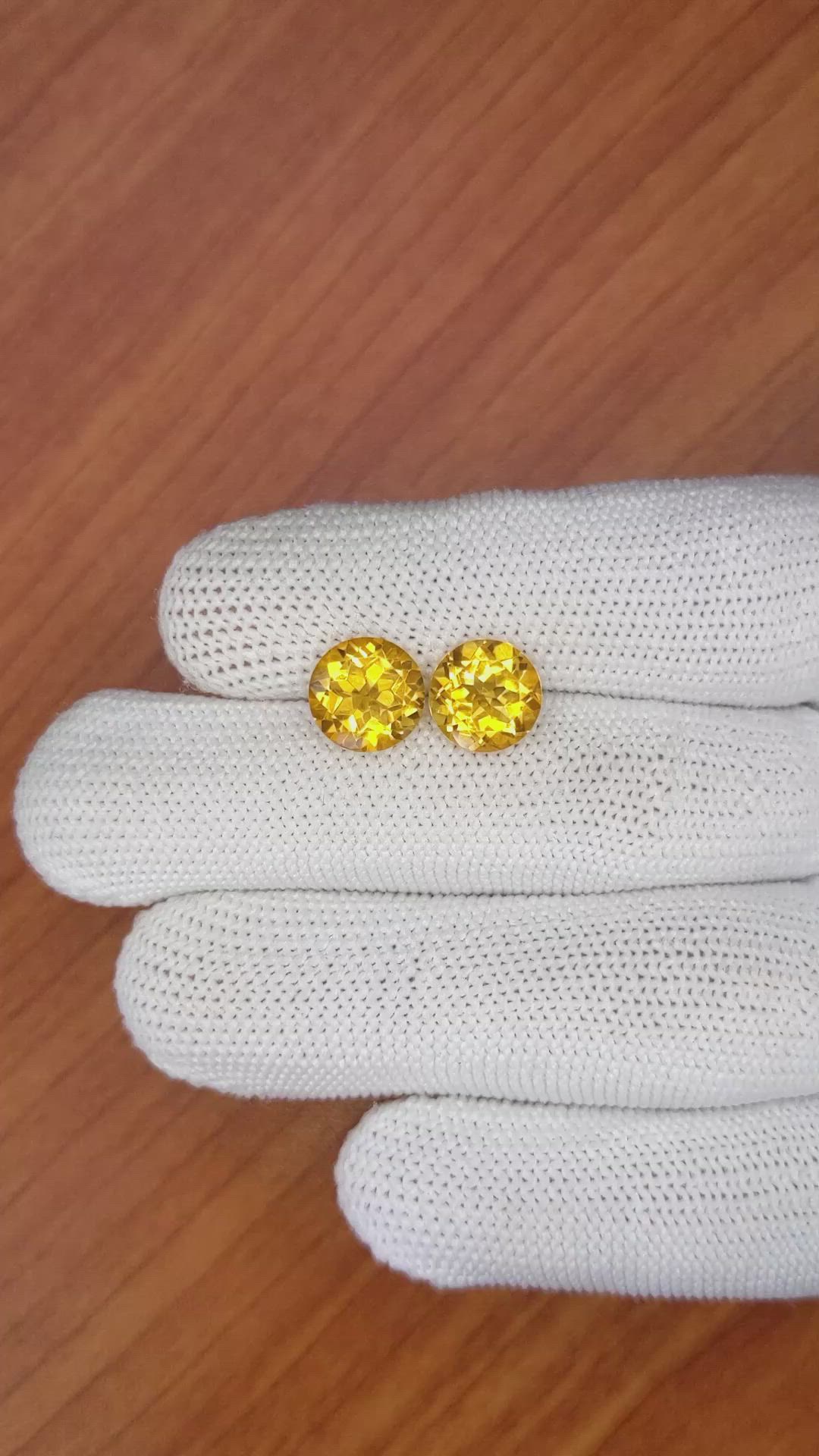 5.11&nbsp;Ct.Tw.Total Carat Weight Citrine Pair from Brazil Size Video