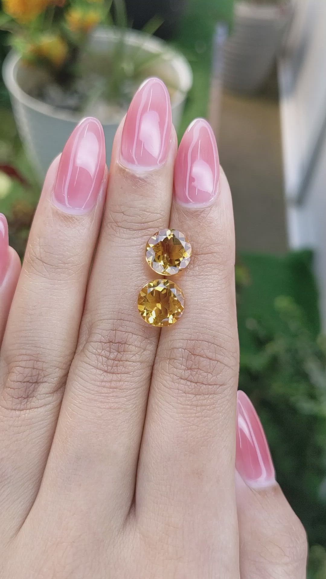 5.11&nbsp;Ct.Tw.Total Carat Weight Citrine Pair from Brazil Size Video